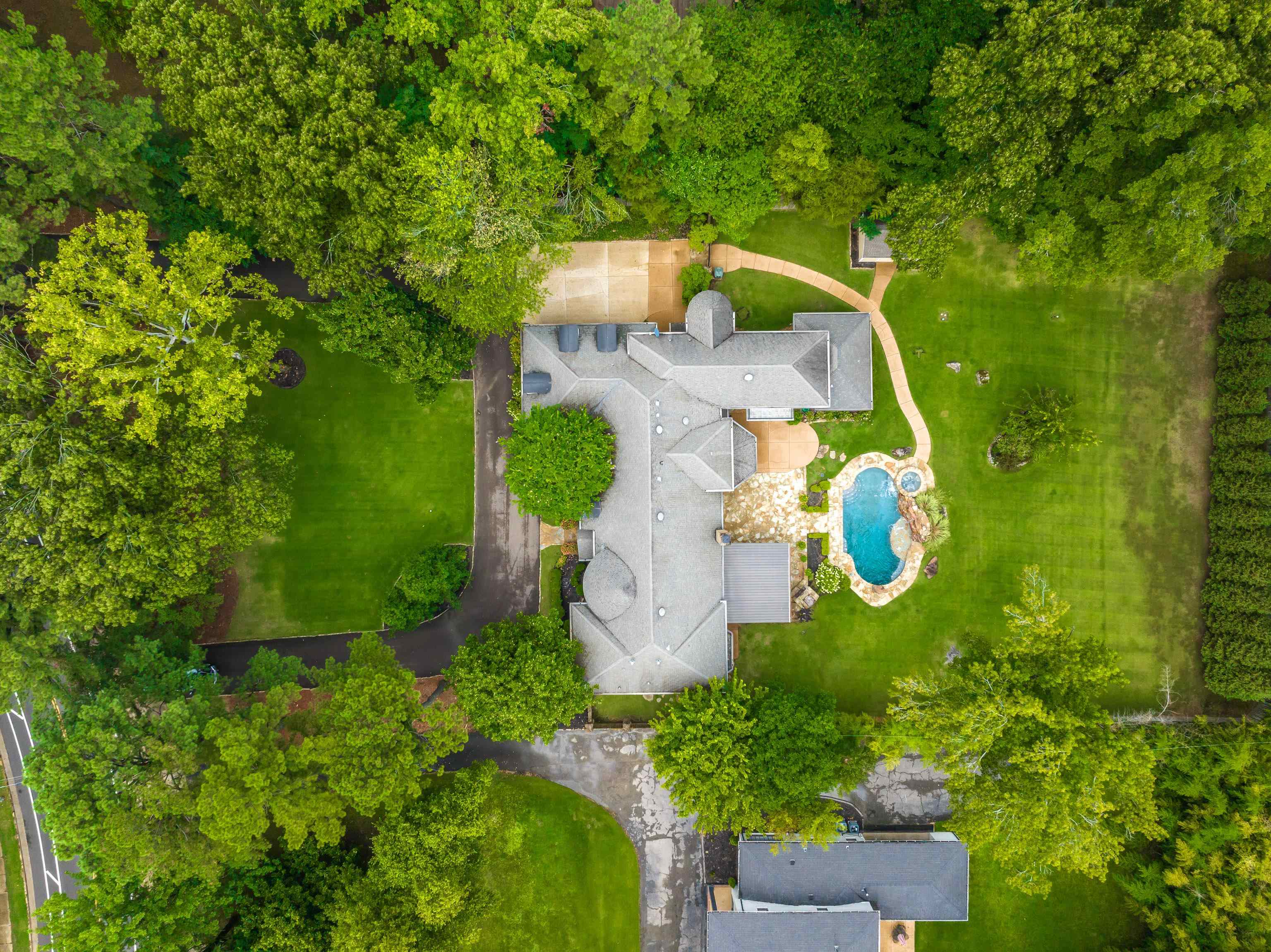 5720 SHADY GROVE RD