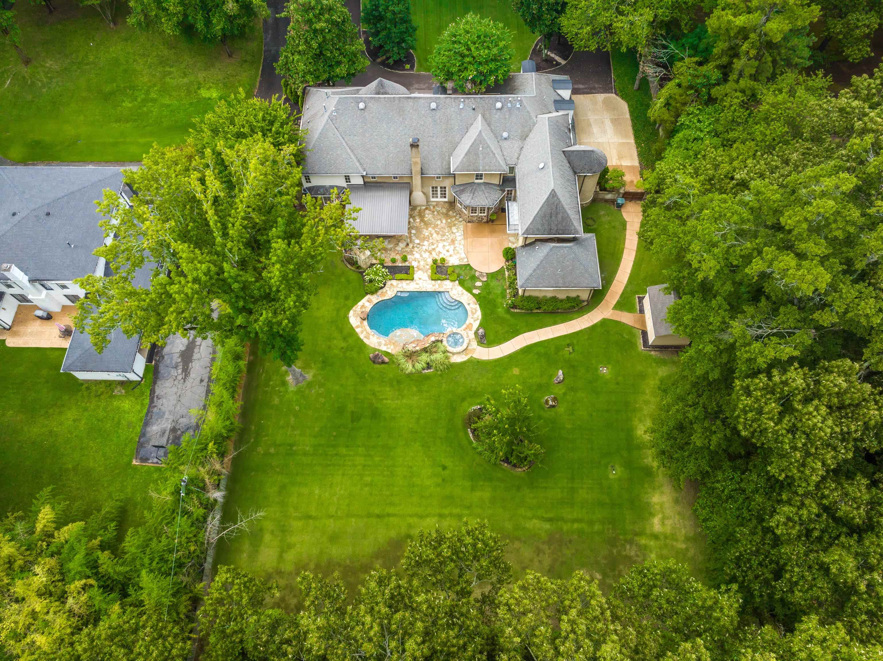 5720 SHADY GROVE RD