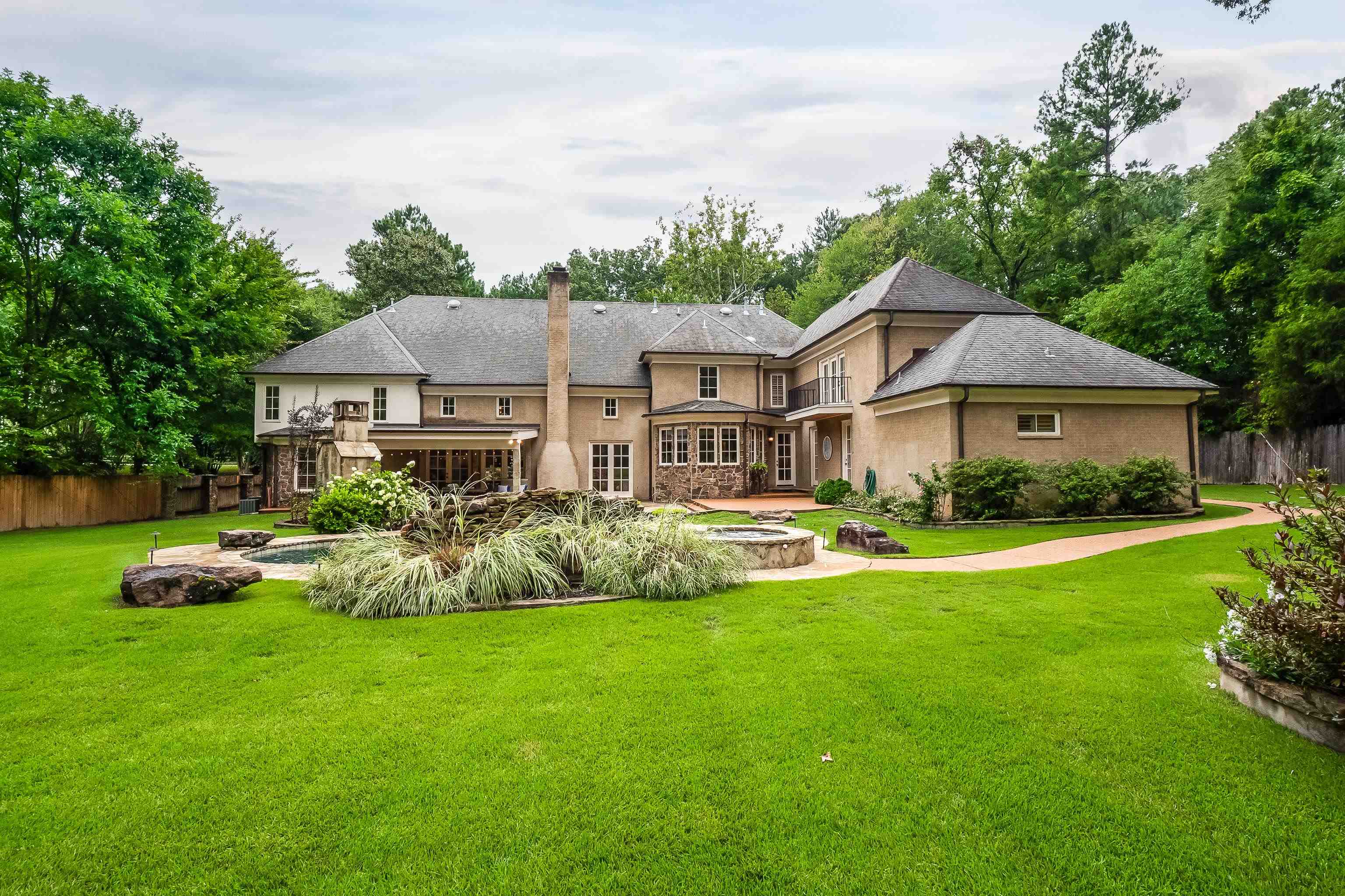 5720 SHADY GROVE RD