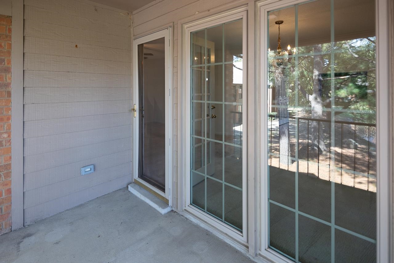 6656 PONDSIDE CIR Unit: 2