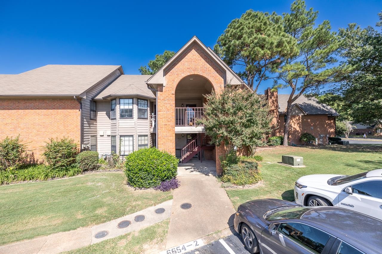 6656 PONDSIDE CIR Unit: 2