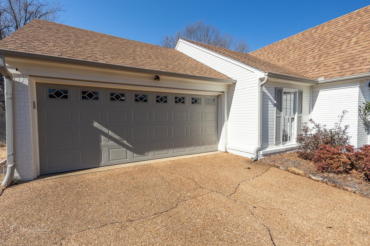 1769 LINDELL CV