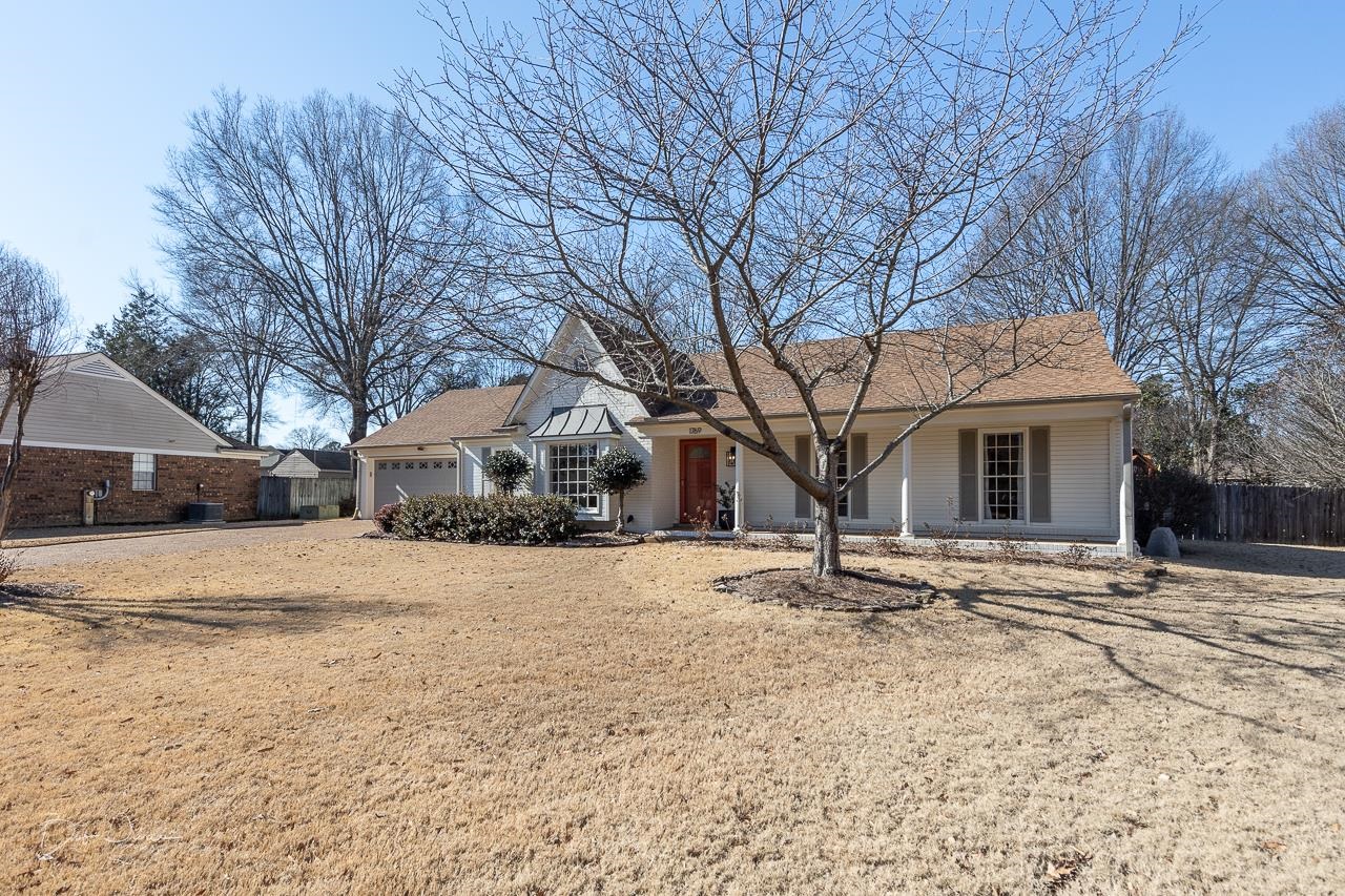 1769 LINDELL CV