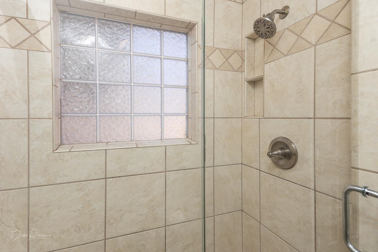 1769 LINDELL CV