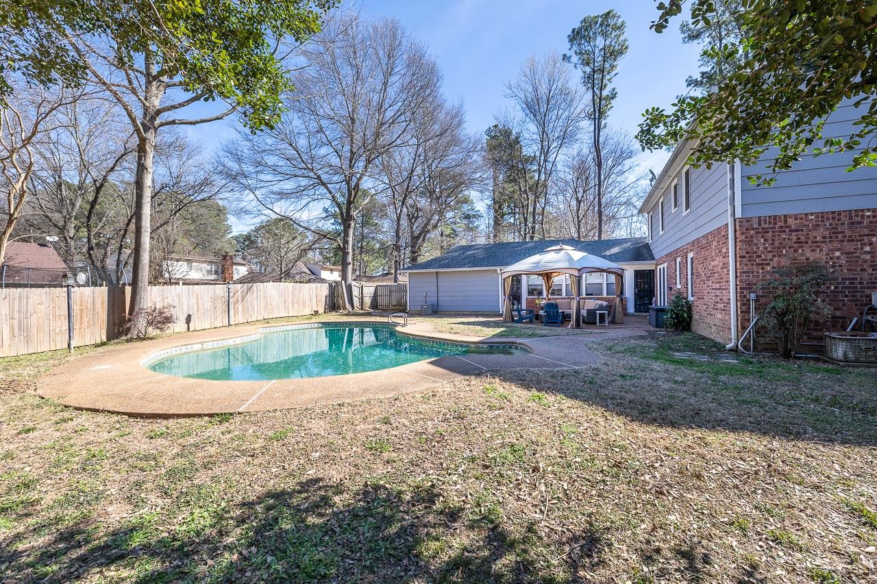 8038 GORINGWOOD LN