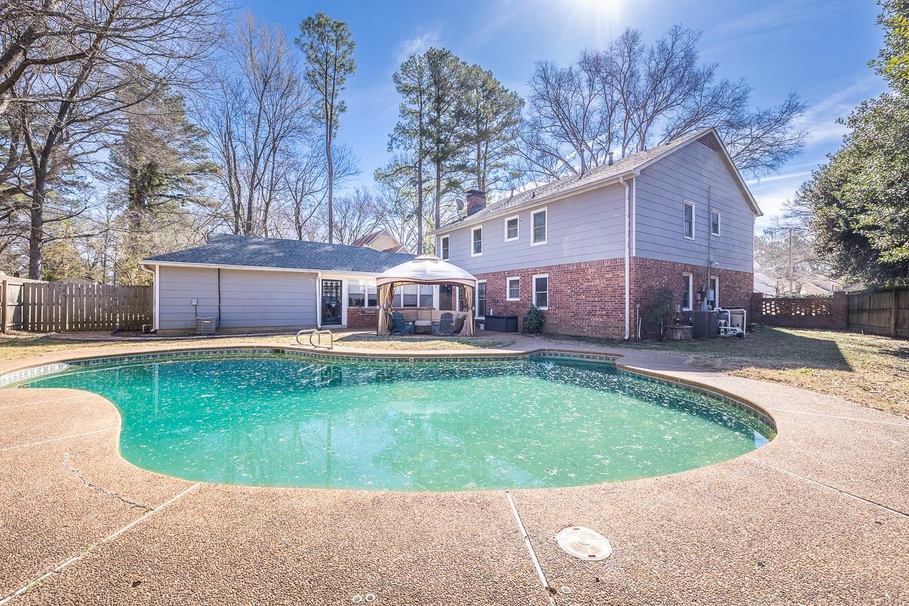 8038 GORINGWOOD LN