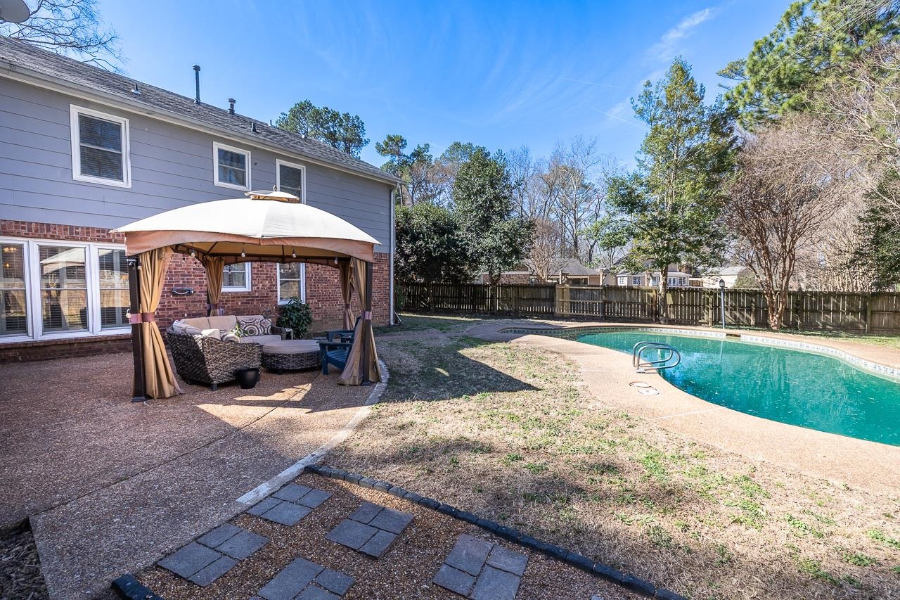 8038 GORINGWOOD LN