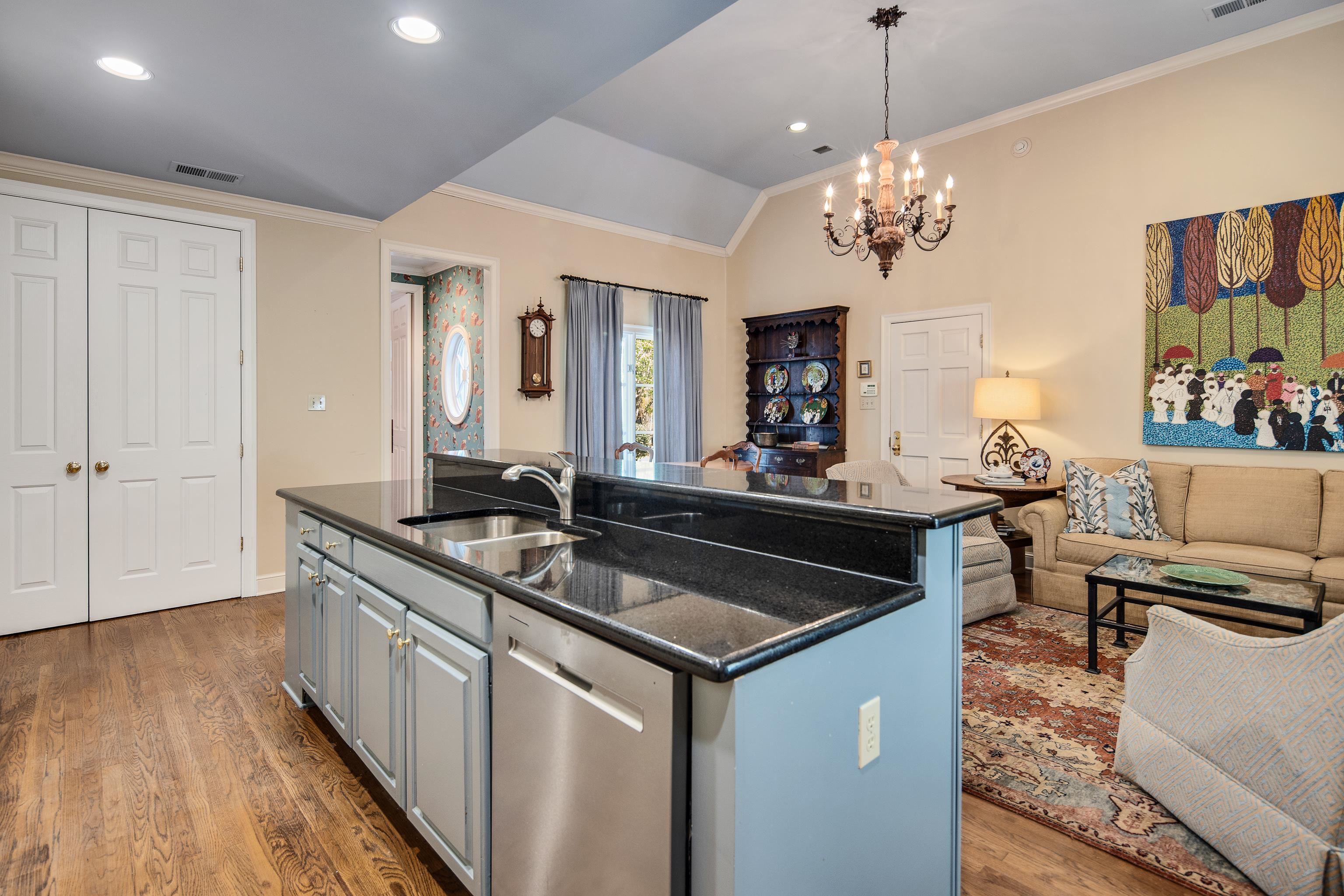 431 WELLINGTON CV