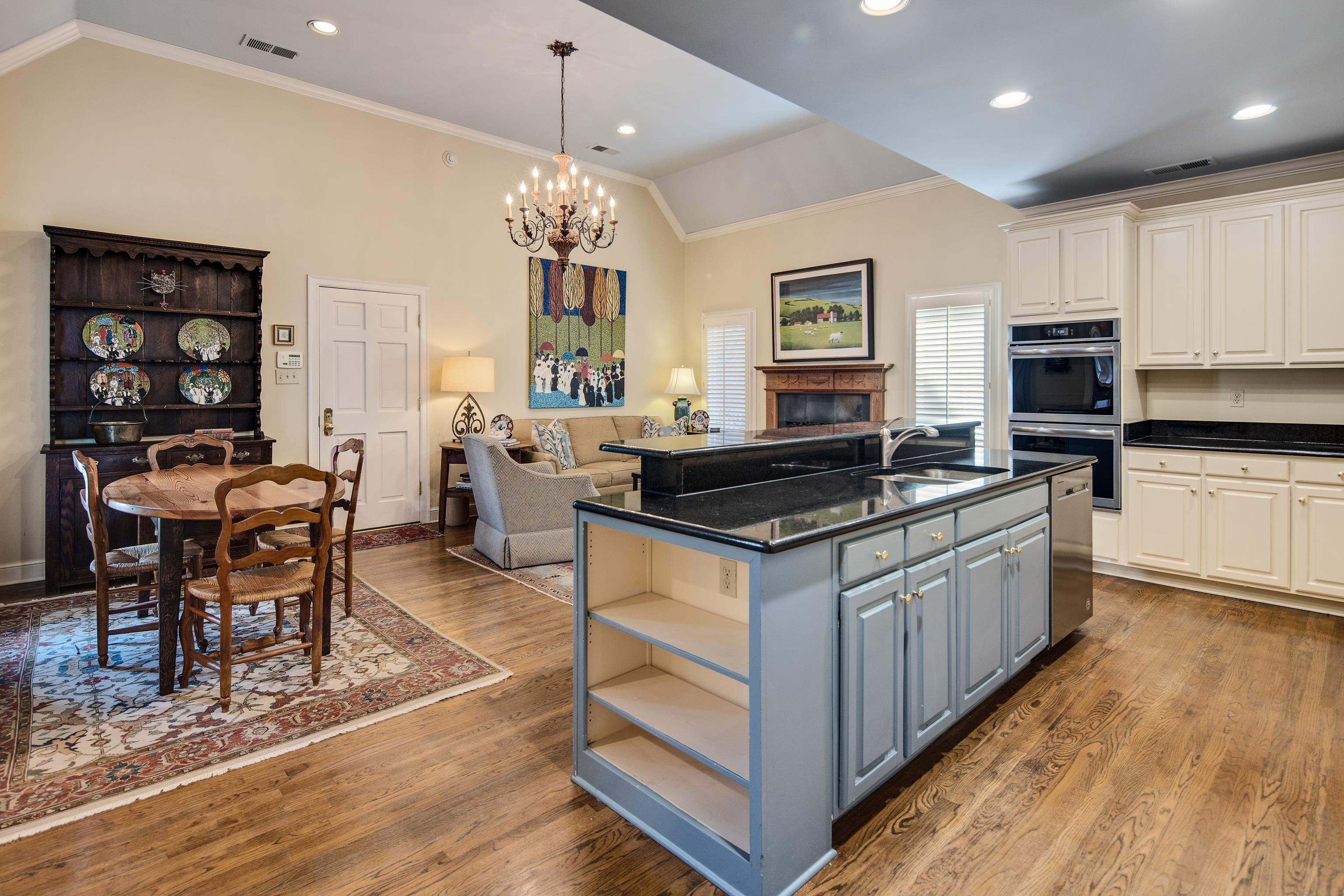 431 WELLINGTON CV