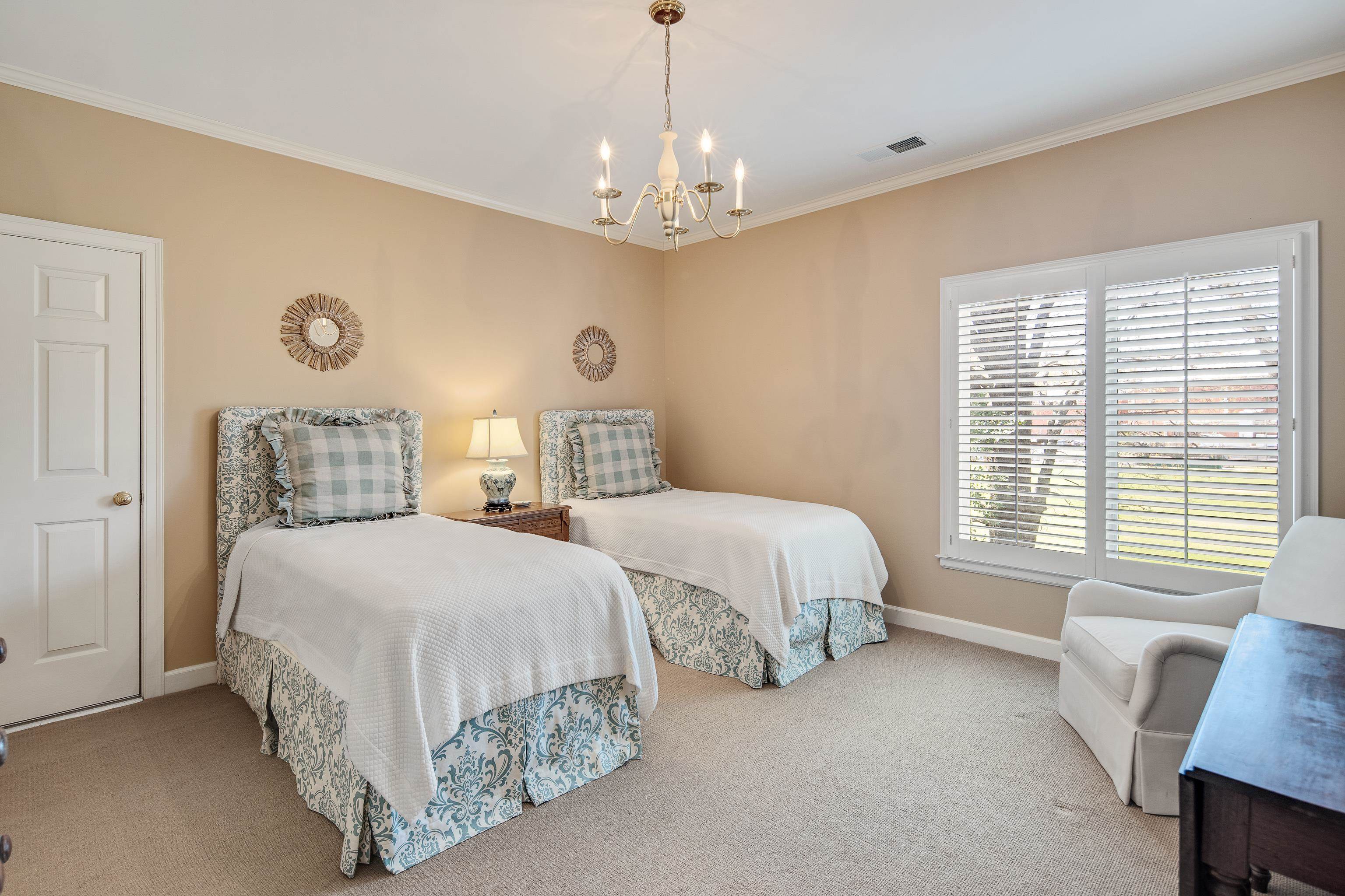 431 WELLINGTON CV