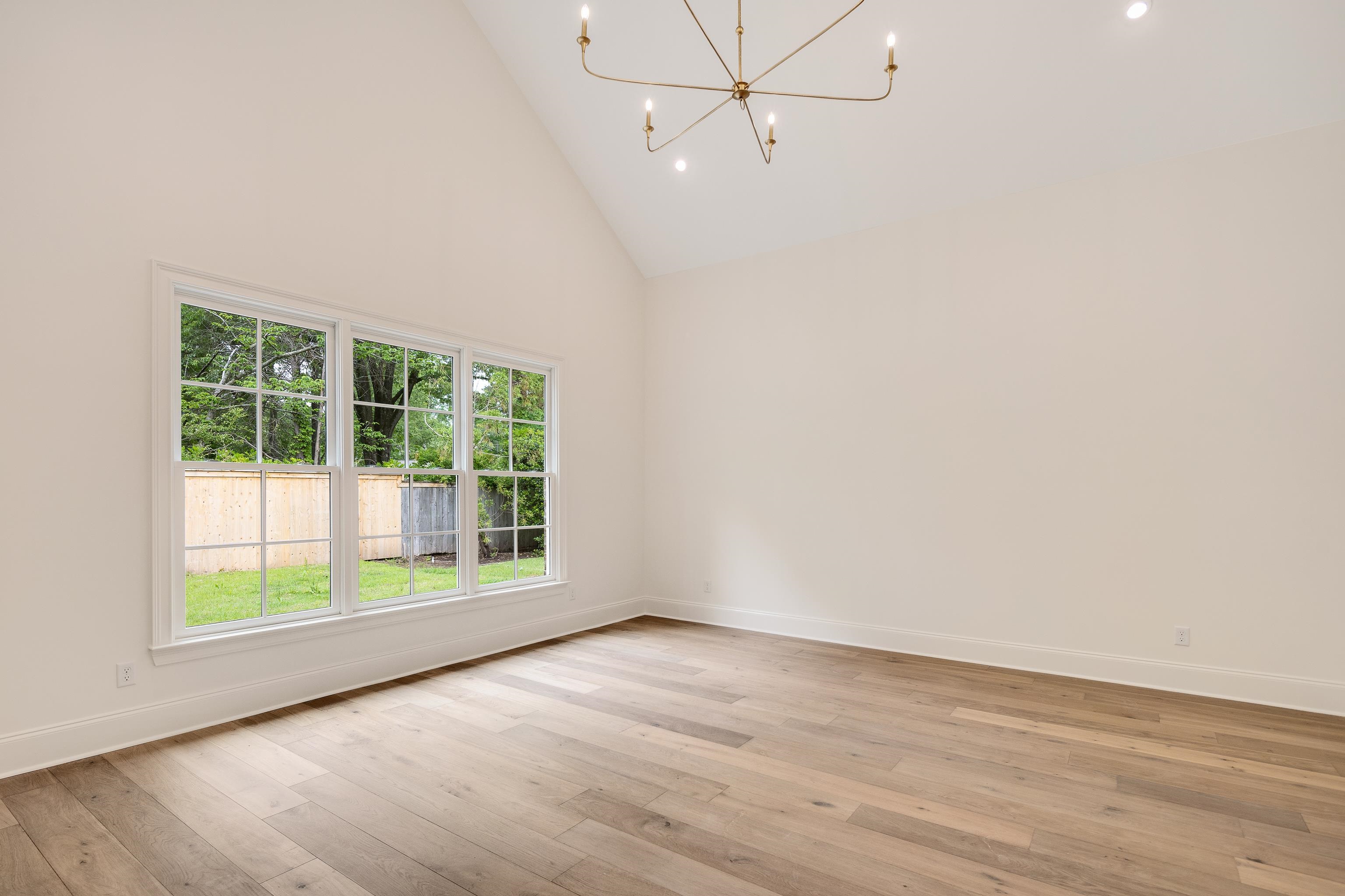 7195 MCVAY MANOR CV