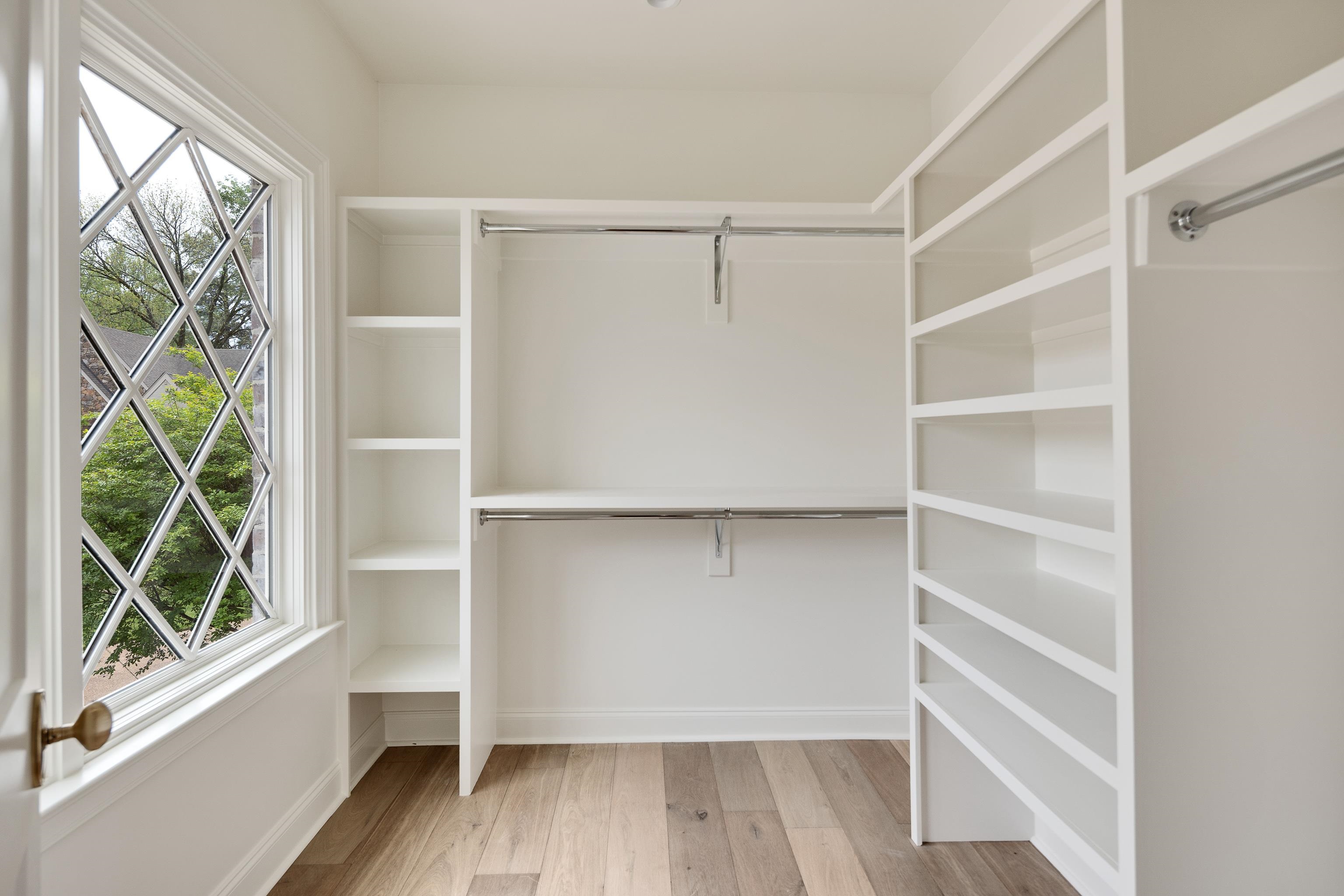 7195 MCVAY MANOR CV