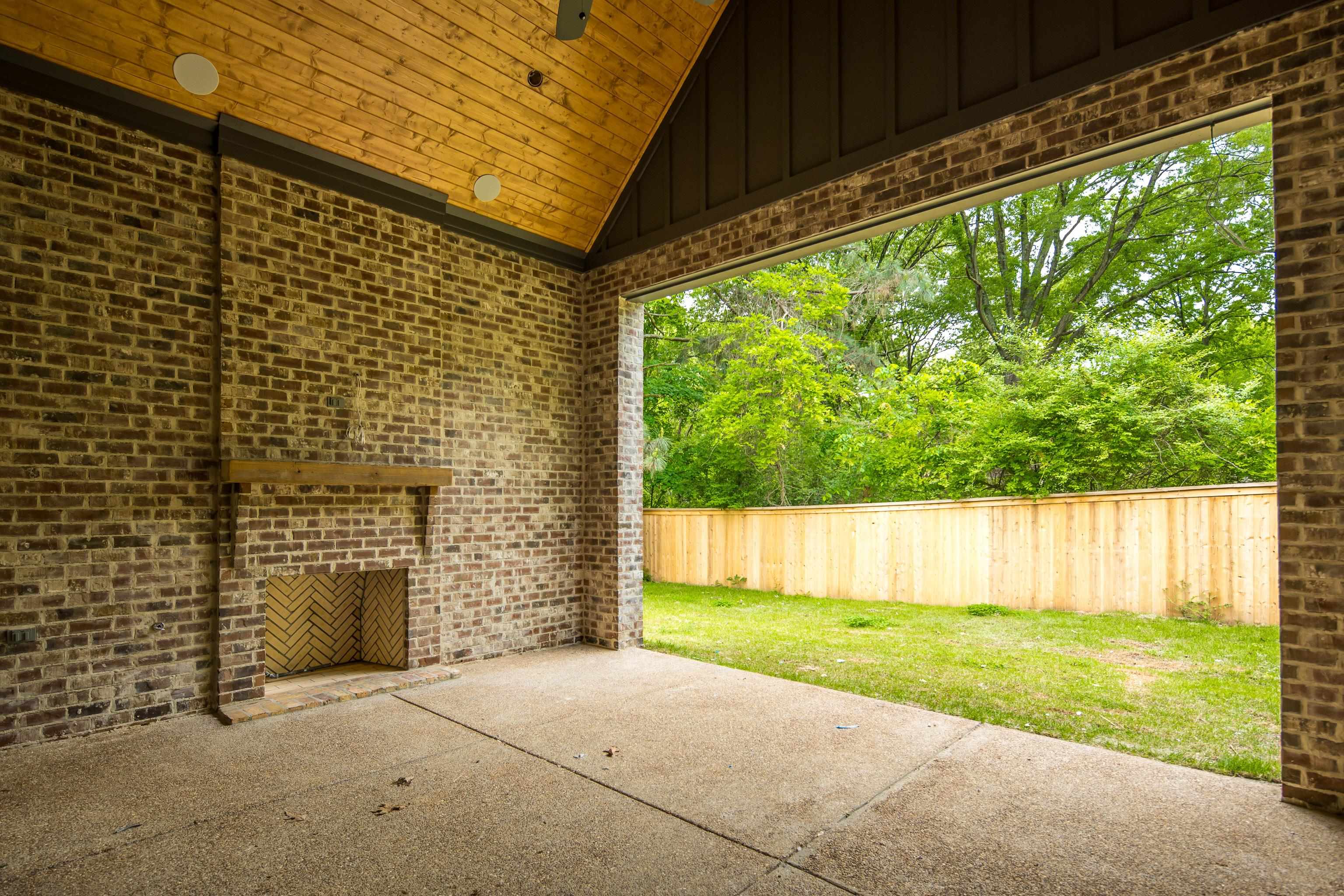 7195 MCVAY MANOR CV