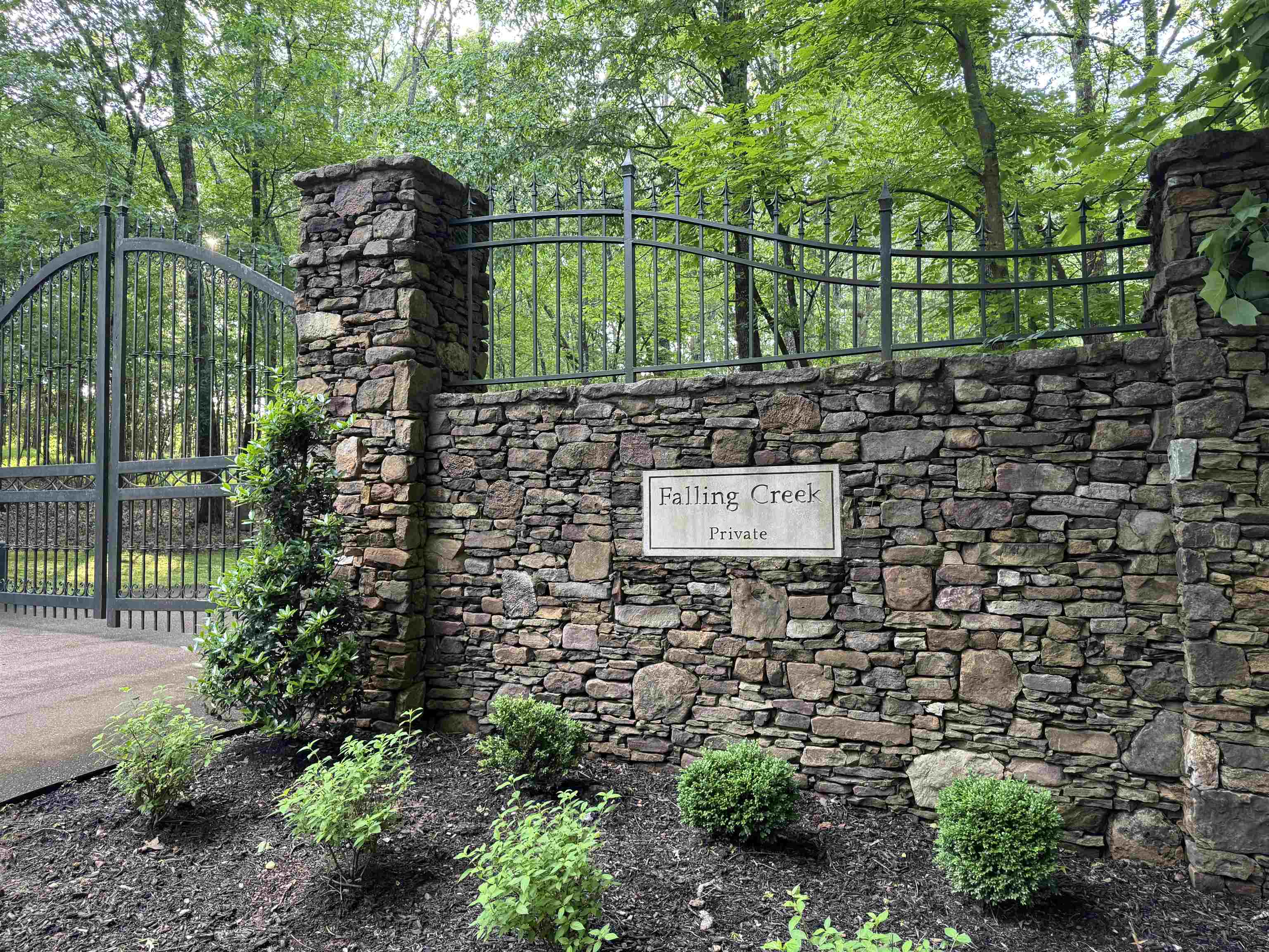 330 FALLING CREEK CV