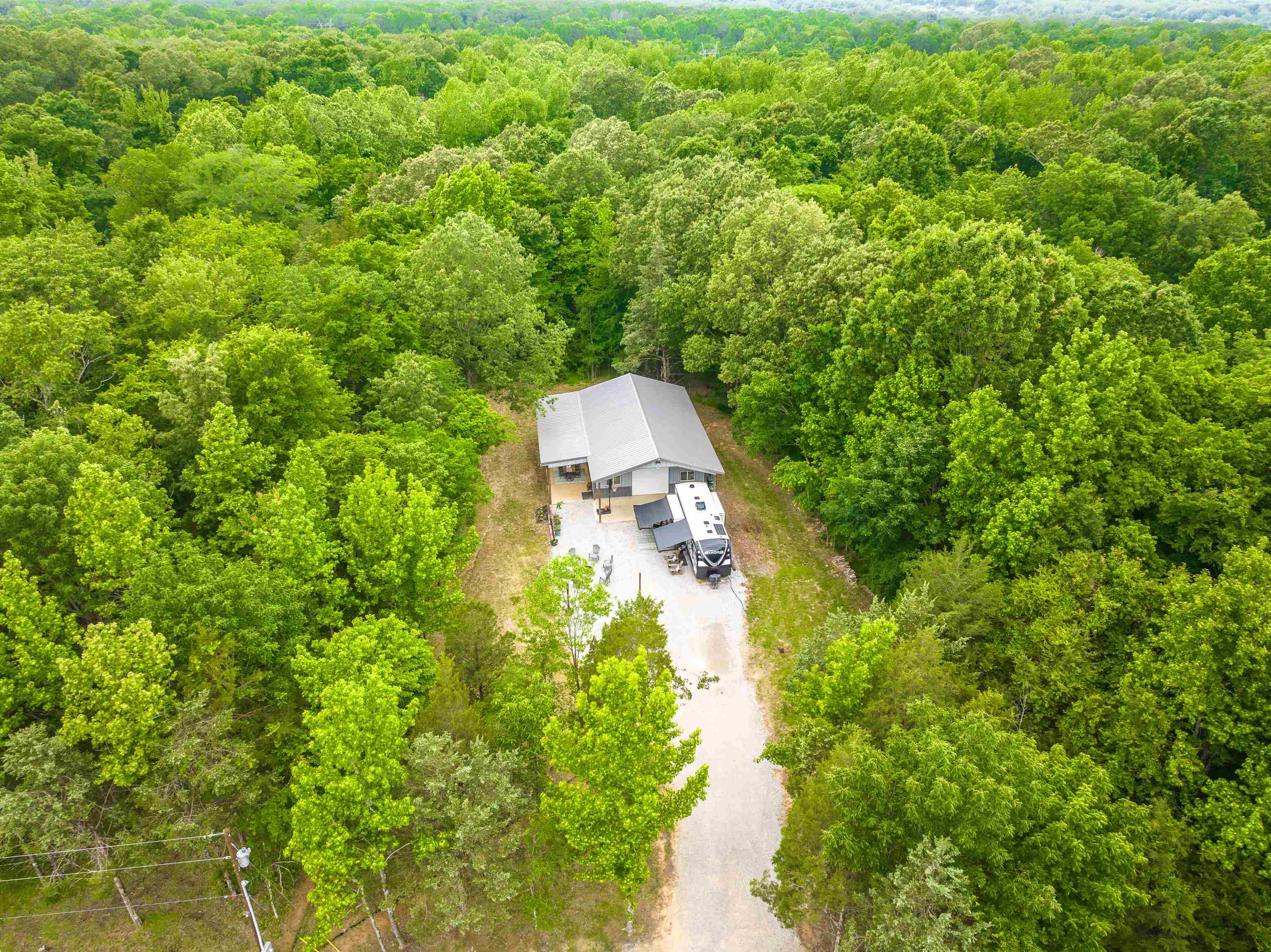 2720 DONELSON DR