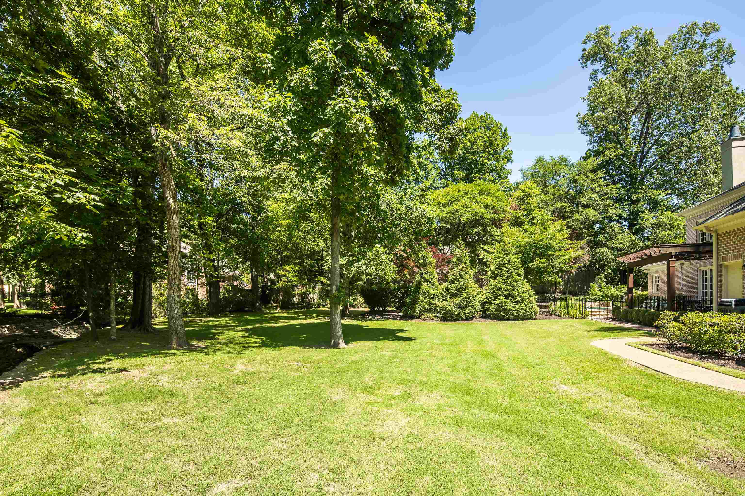 7726 CHAPEL CREEK PKY N
