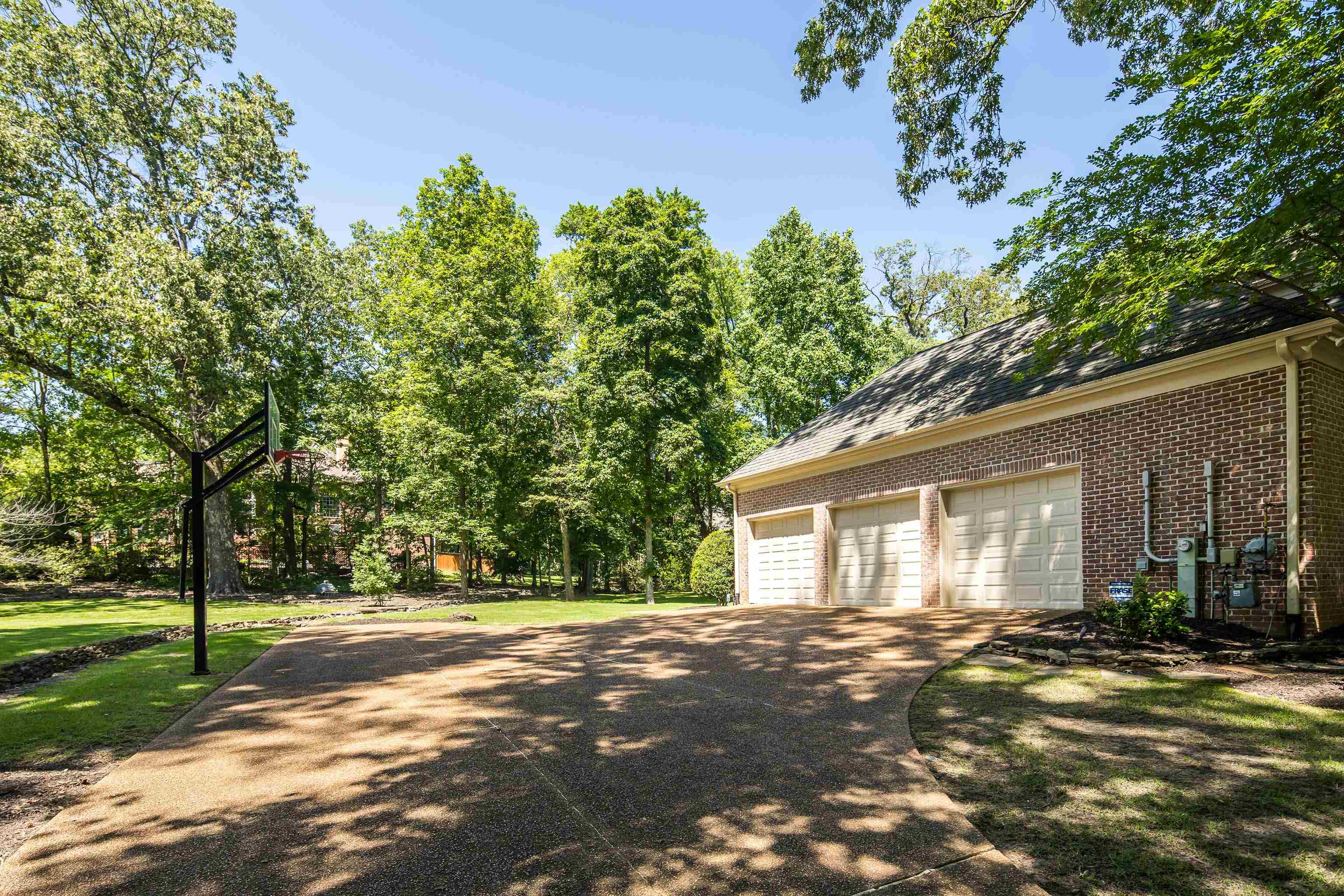 7726 CHAPEL CREEK PKY N