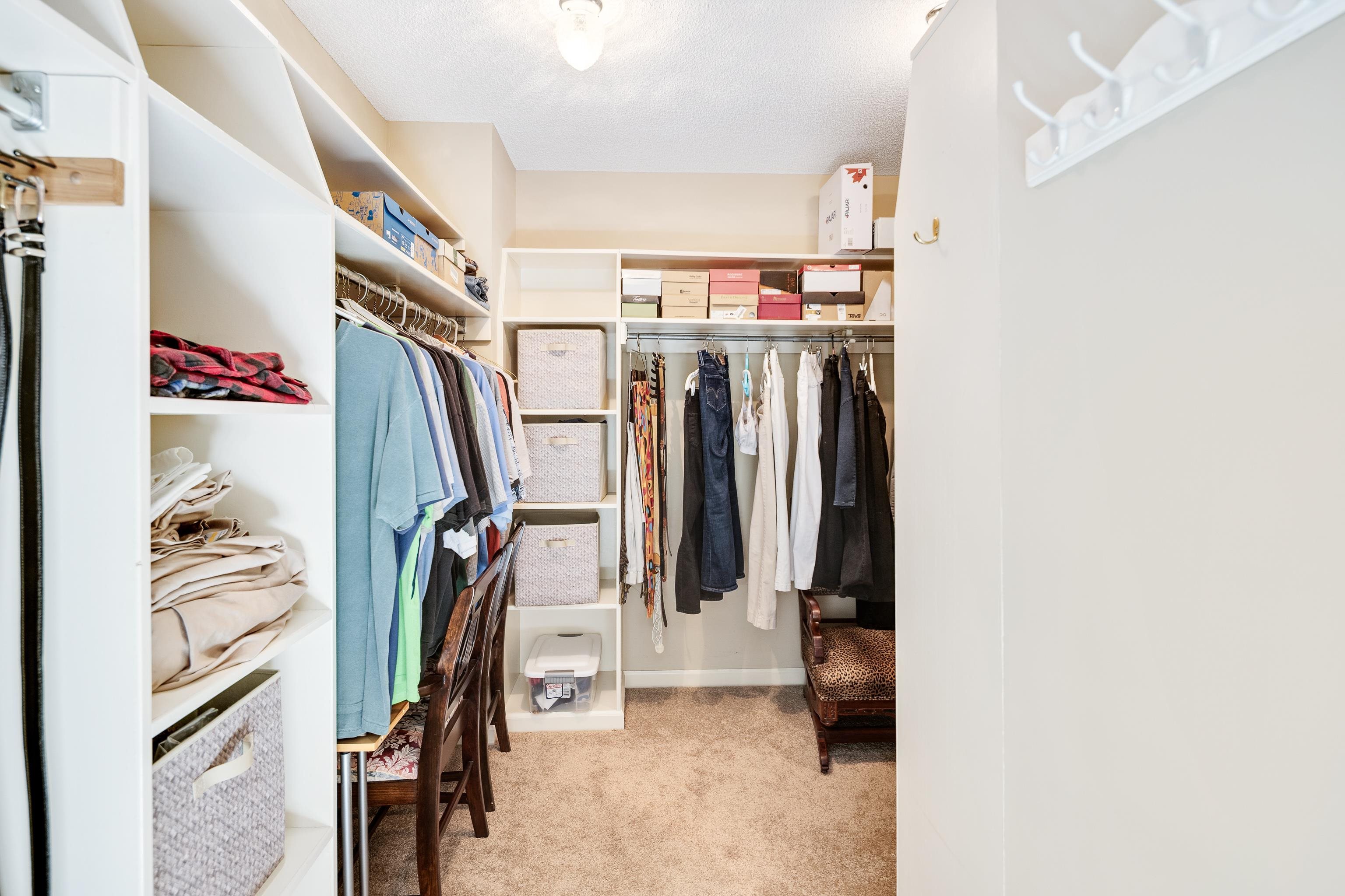 8494 WOODLANE DR