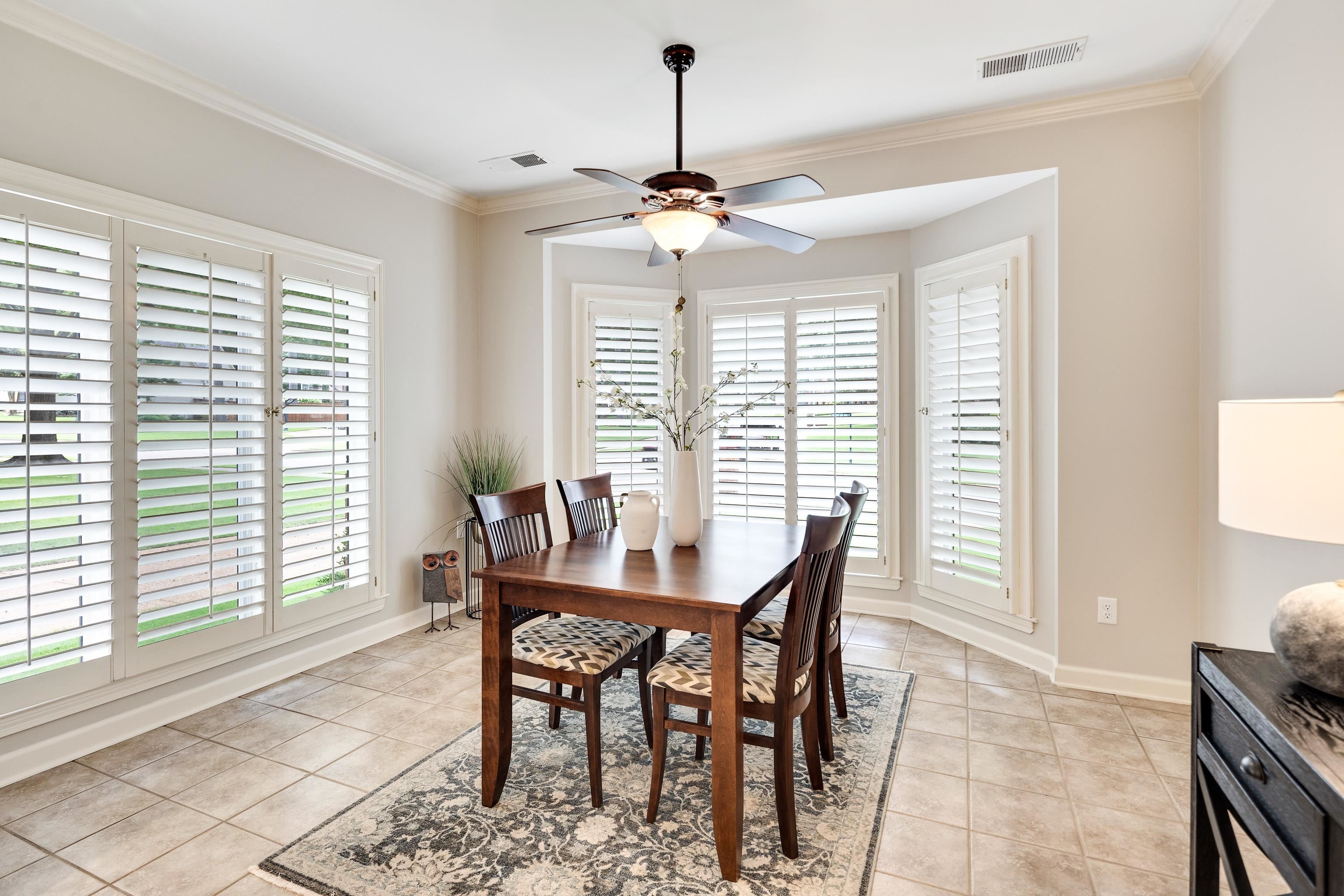 8494 WOODLANE DR