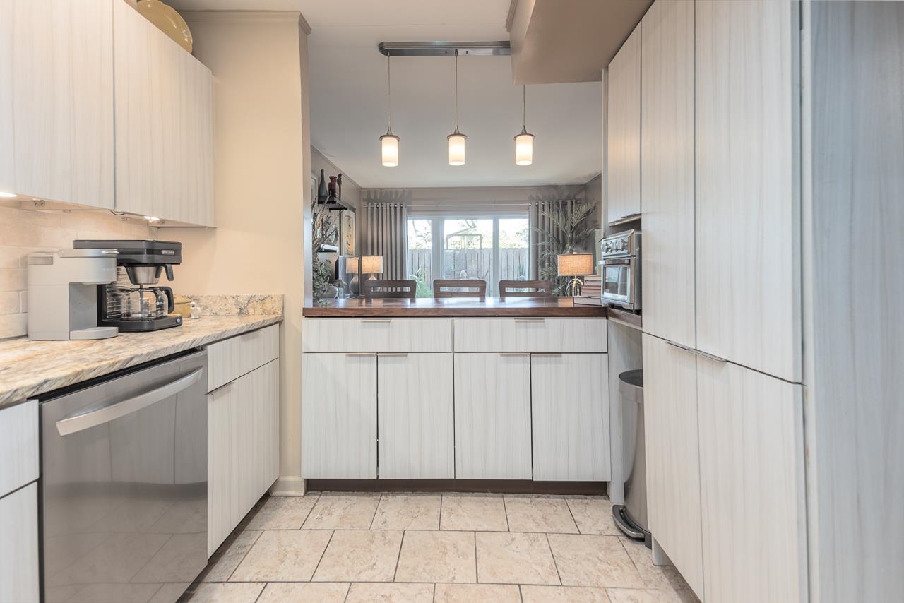 356 CLOVE DR