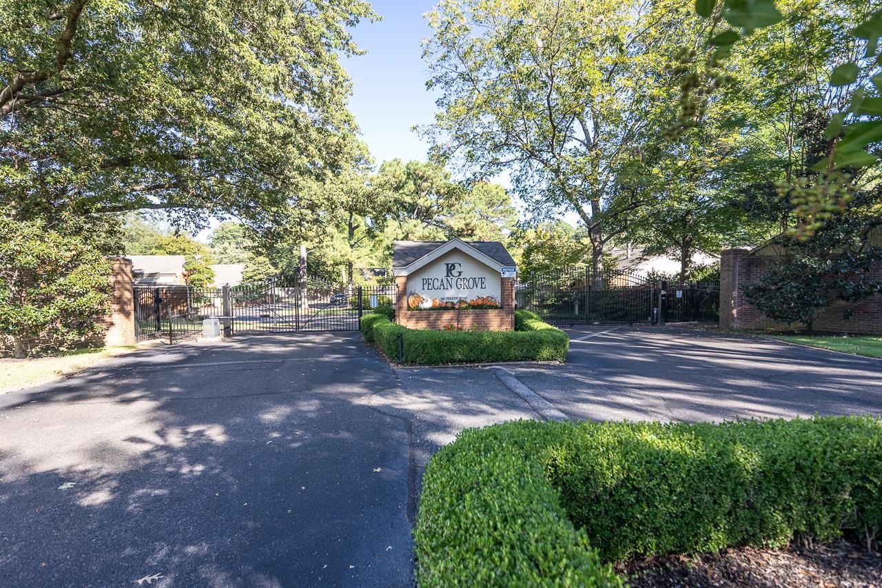 356 CLOVE DR