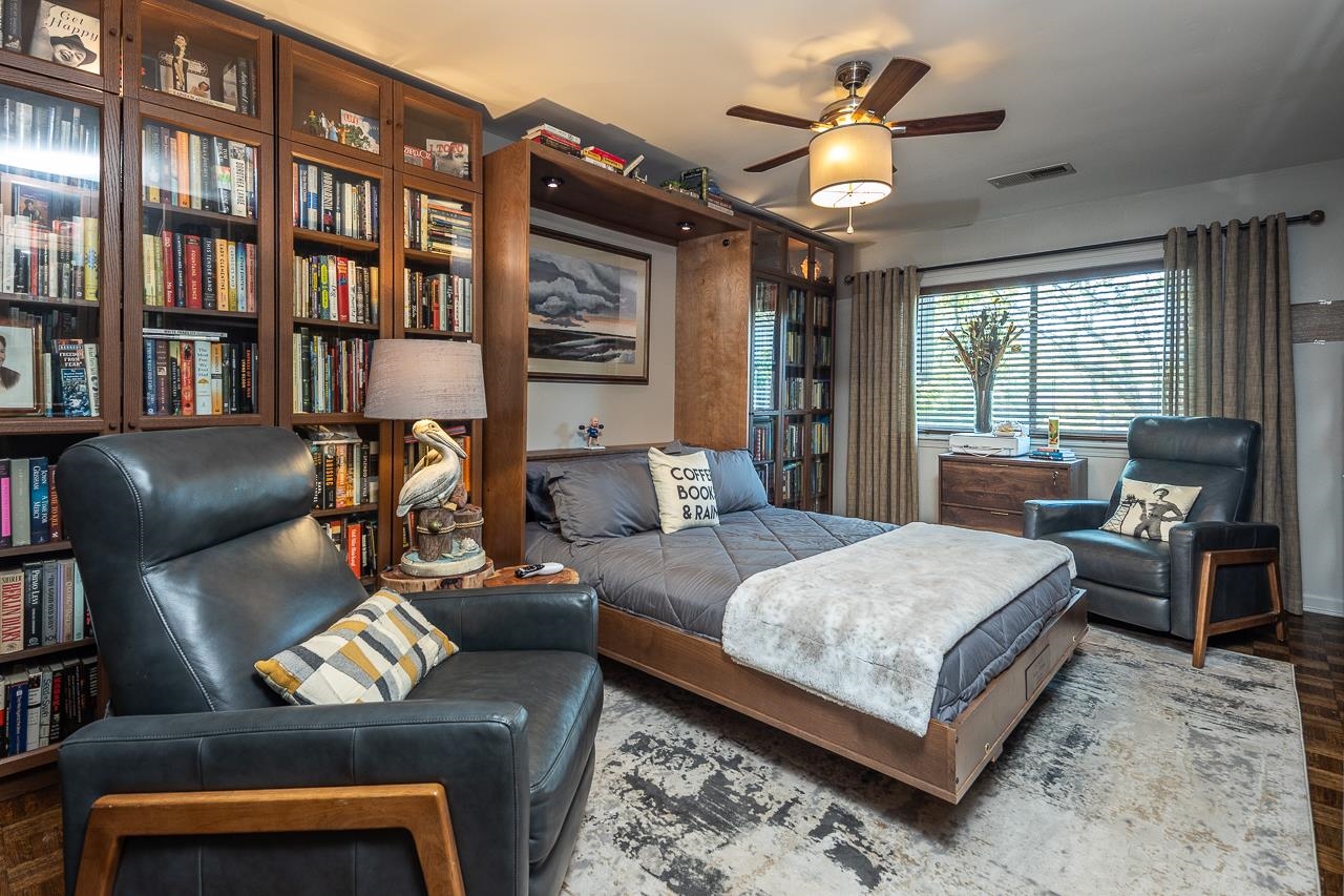 356 CLOVE DR