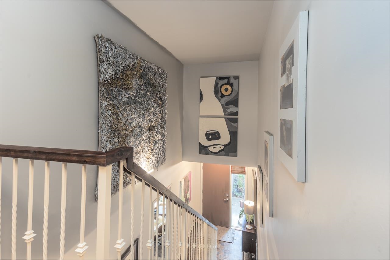 356 CLOVE DR
