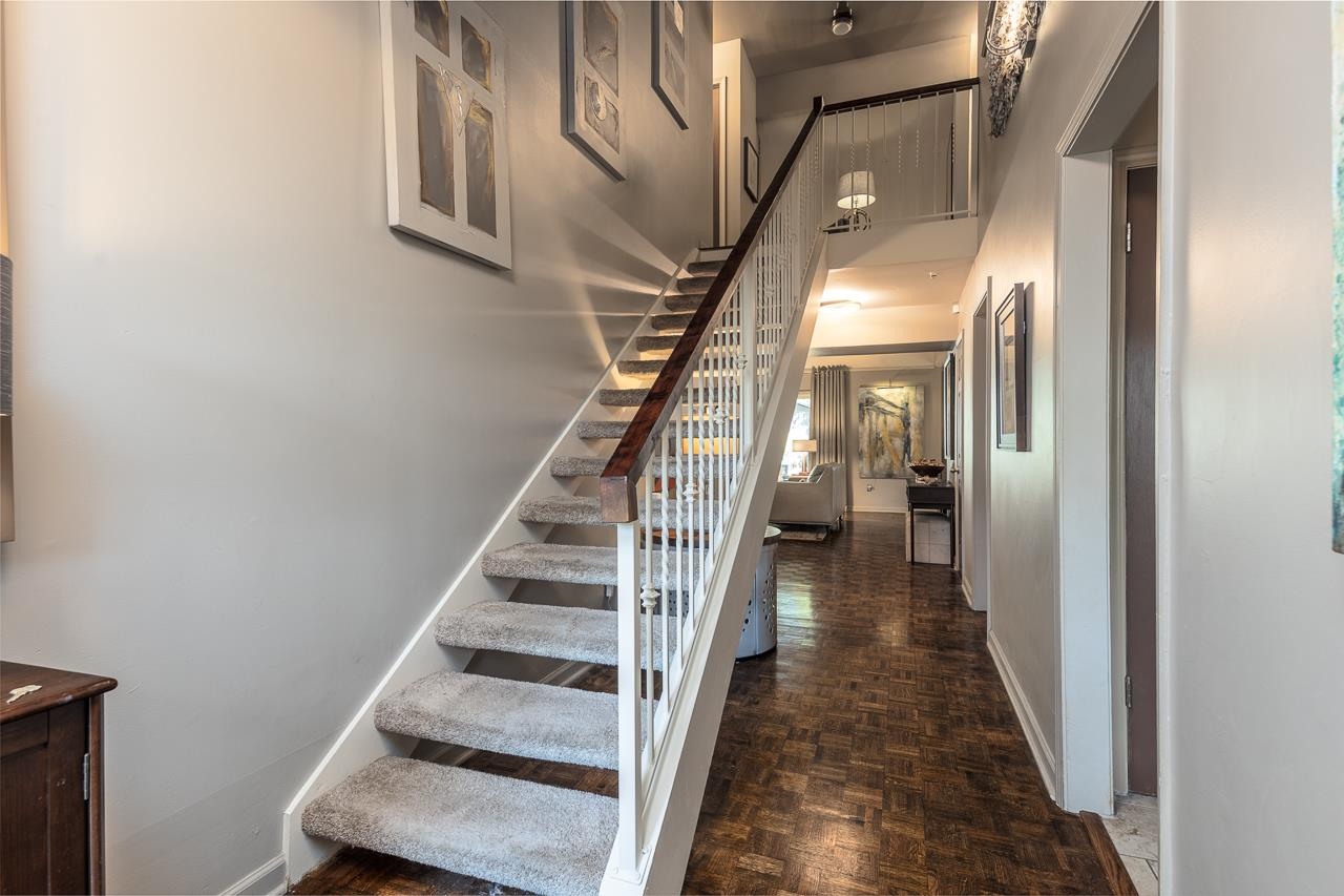356 CLOVE DR