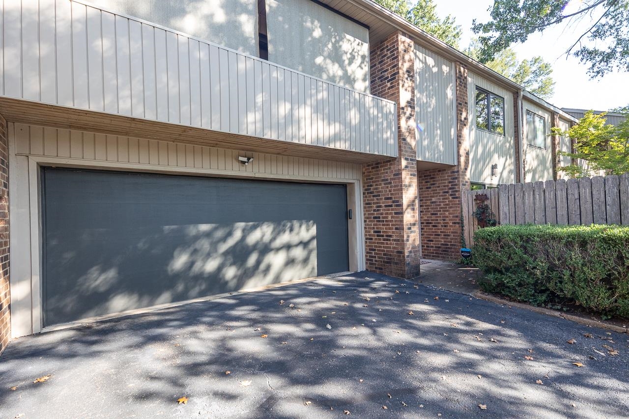 356 CLOVE DR