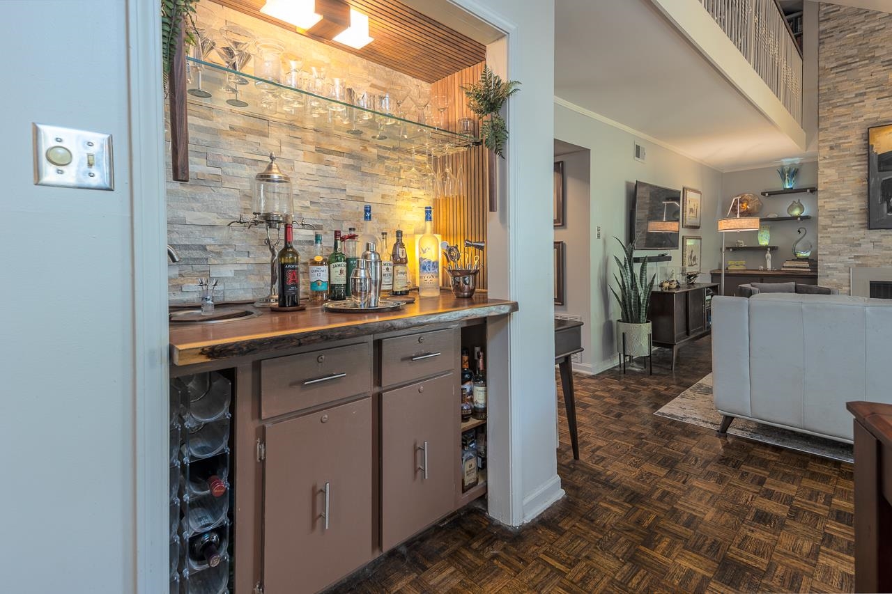 356 CLOVE DR
