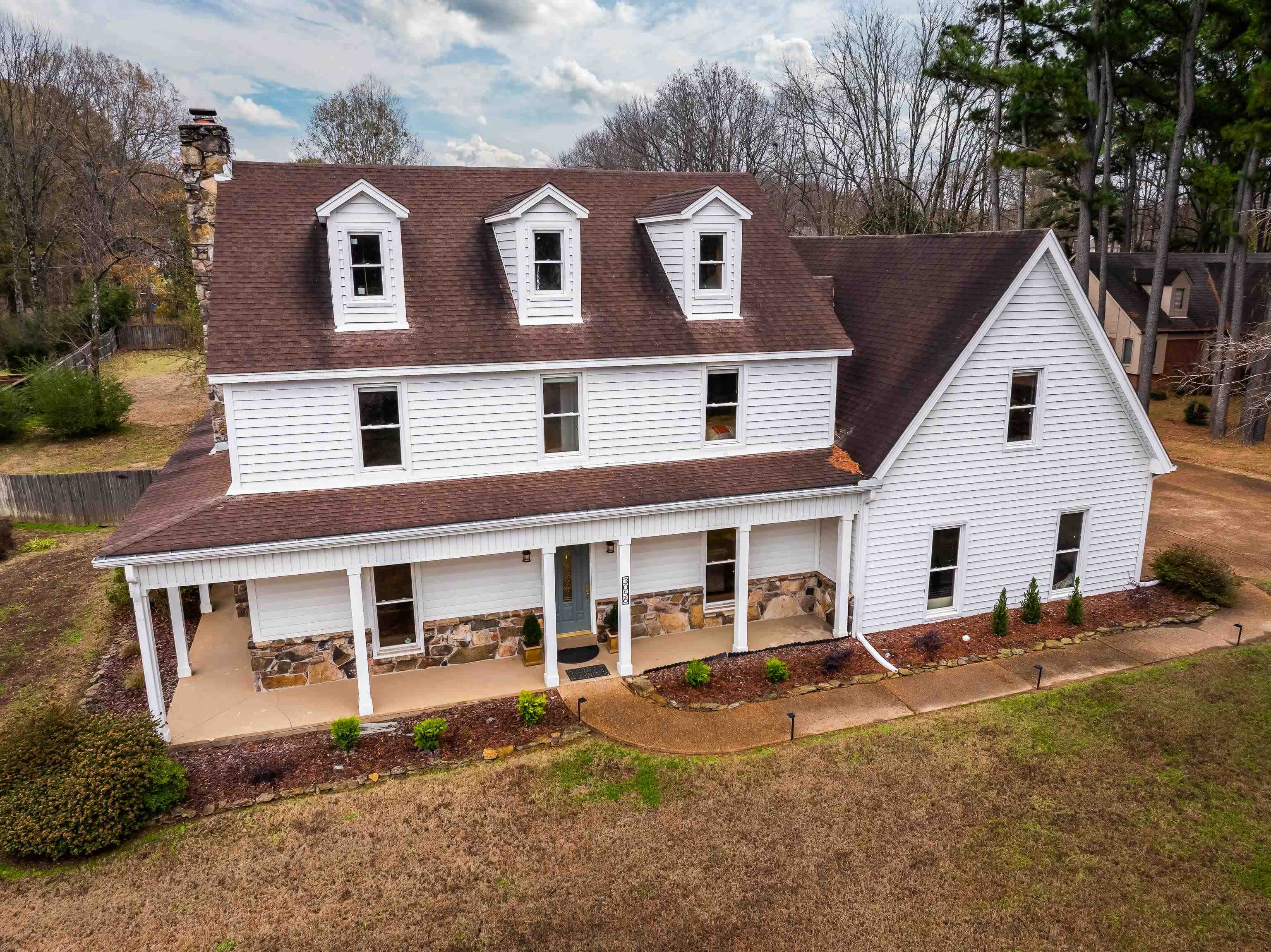 3056 COUNTRY PLACE DR W