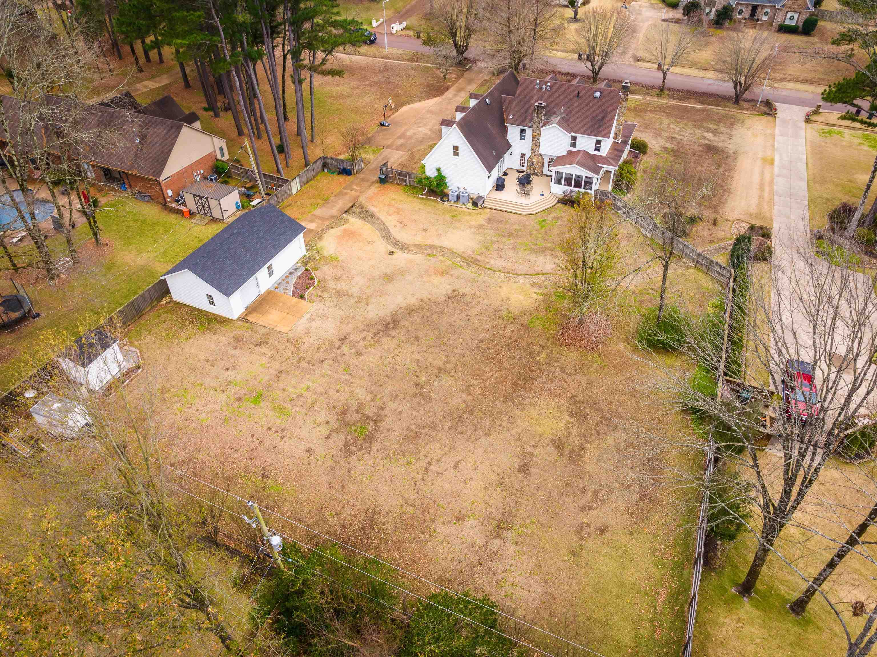 3056 COUNTRY PLACE DR W