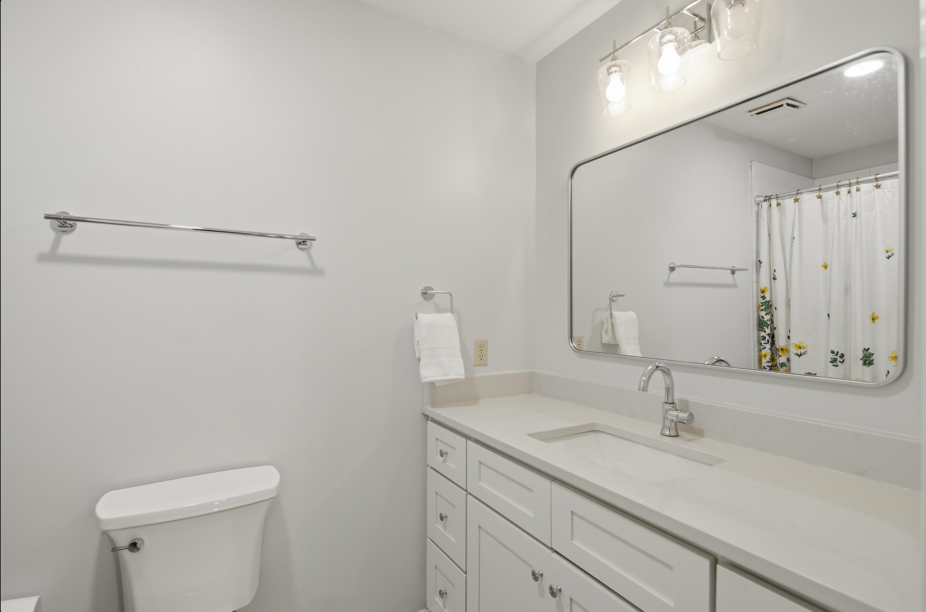 3056 COUNTRY PLACE DR W