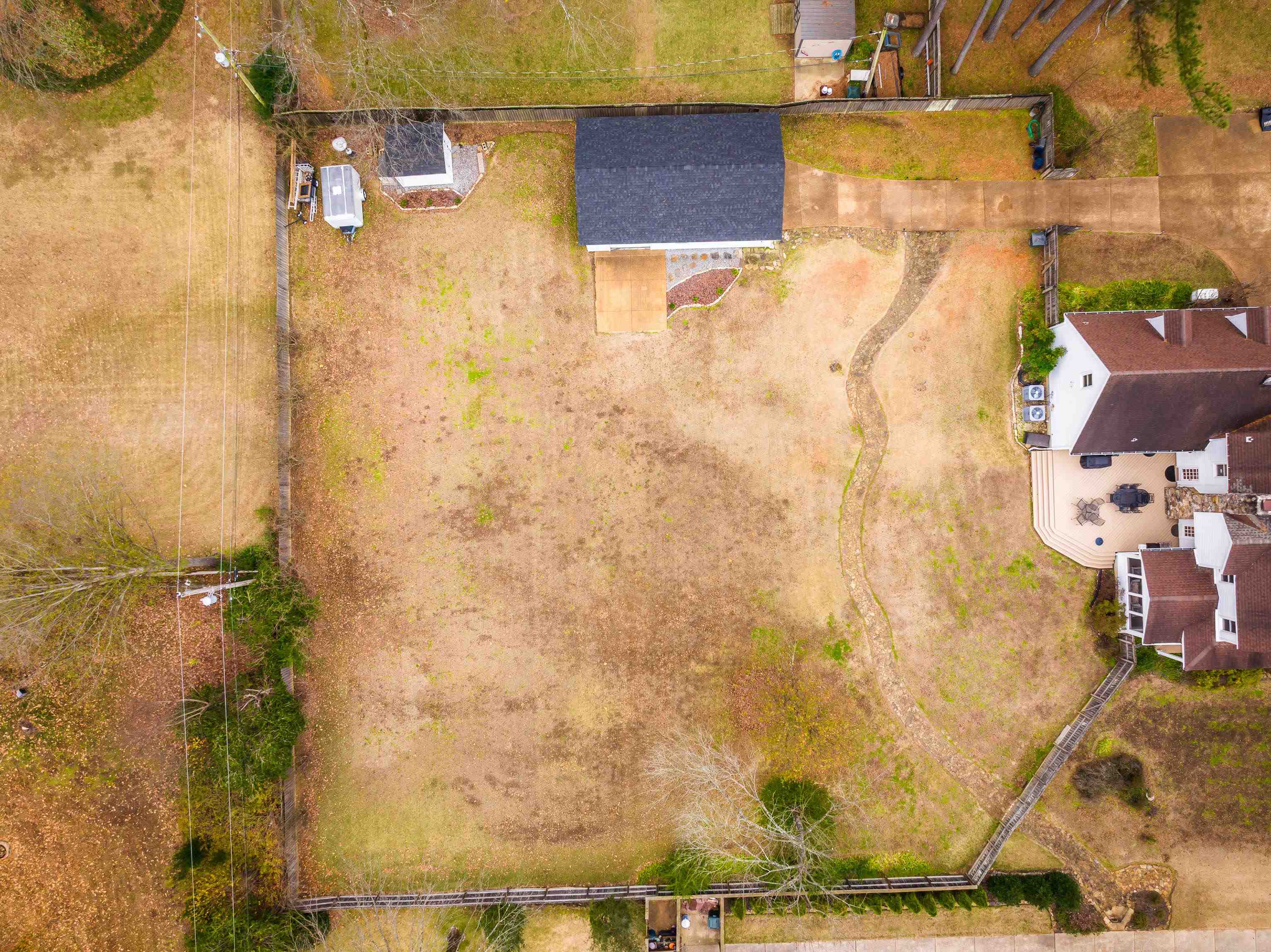 3056 COUNTRY PLACE DR W