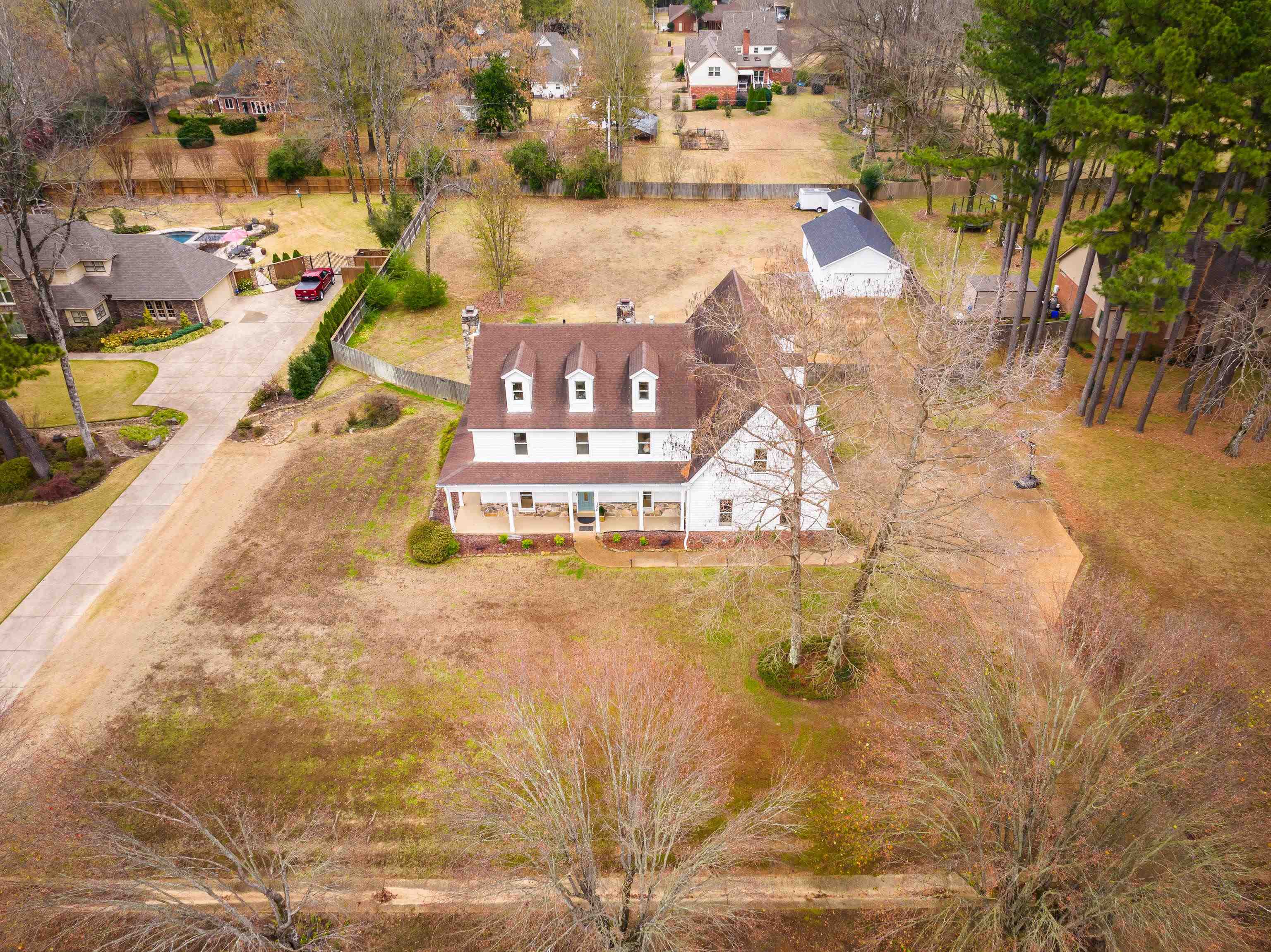 3056 COUNTRY PLACE DR W