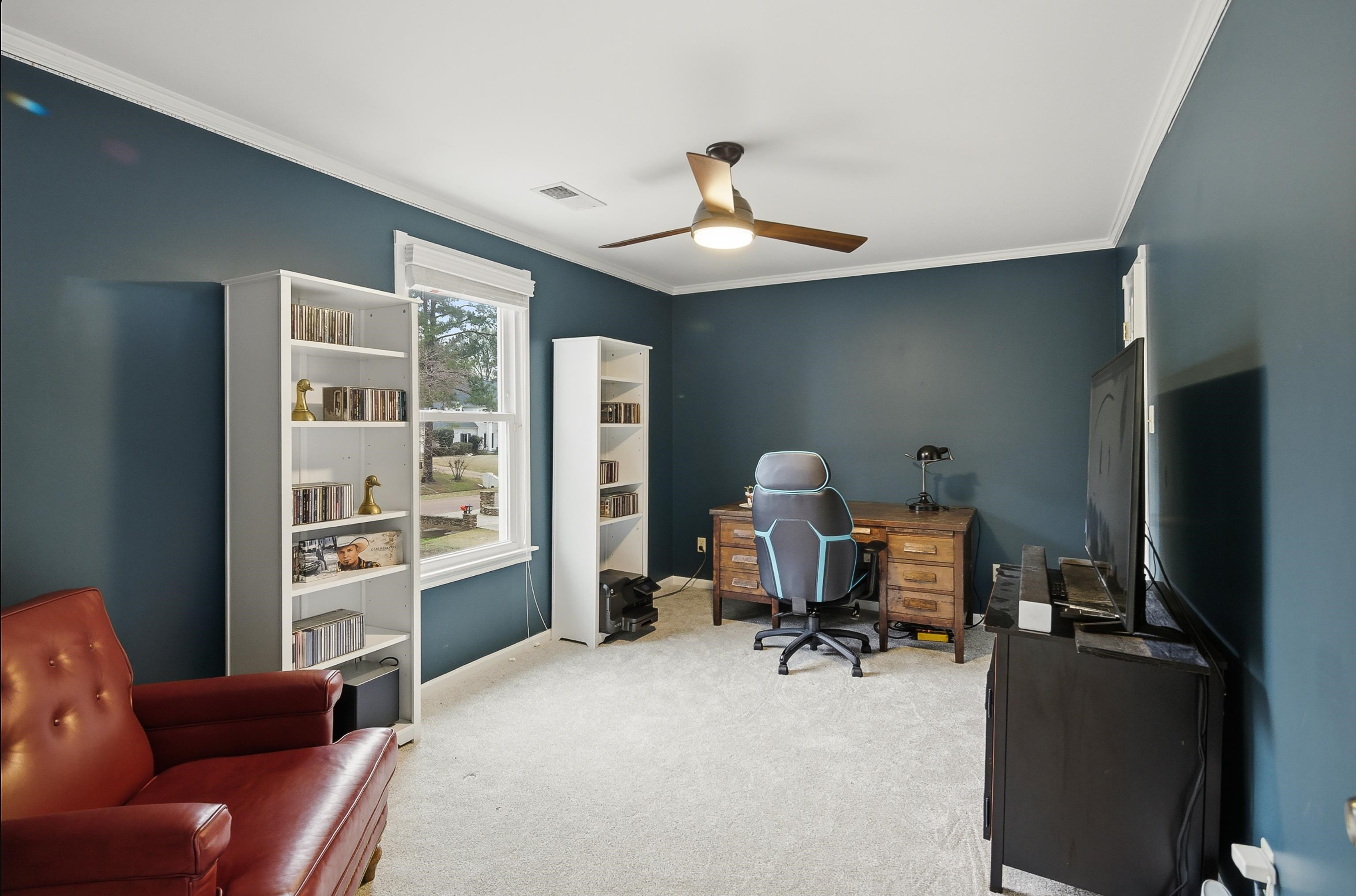 3056 COUNTRY PLACE DR W