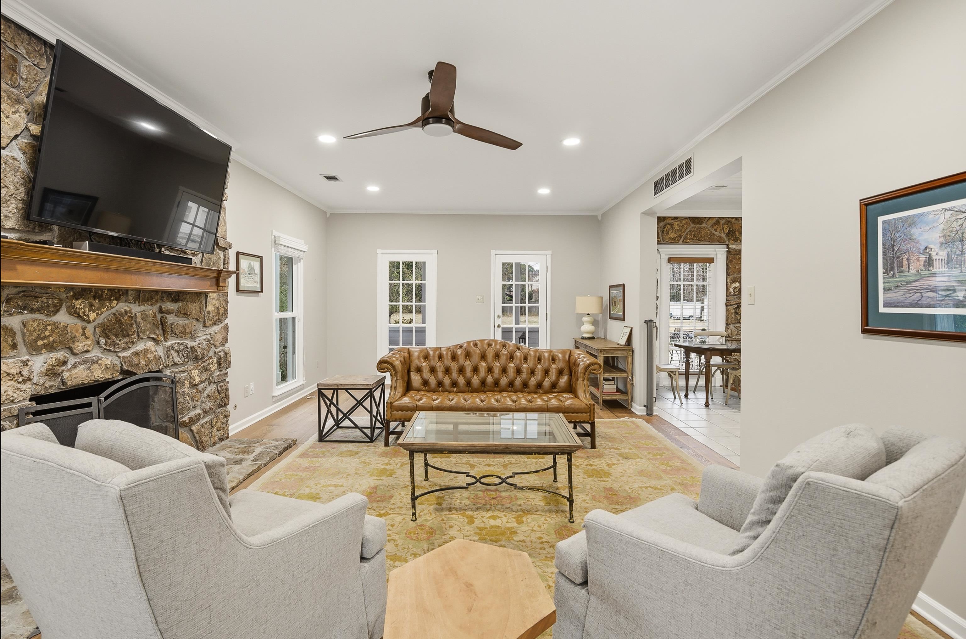 3056 COUNTRY PLACE DR W