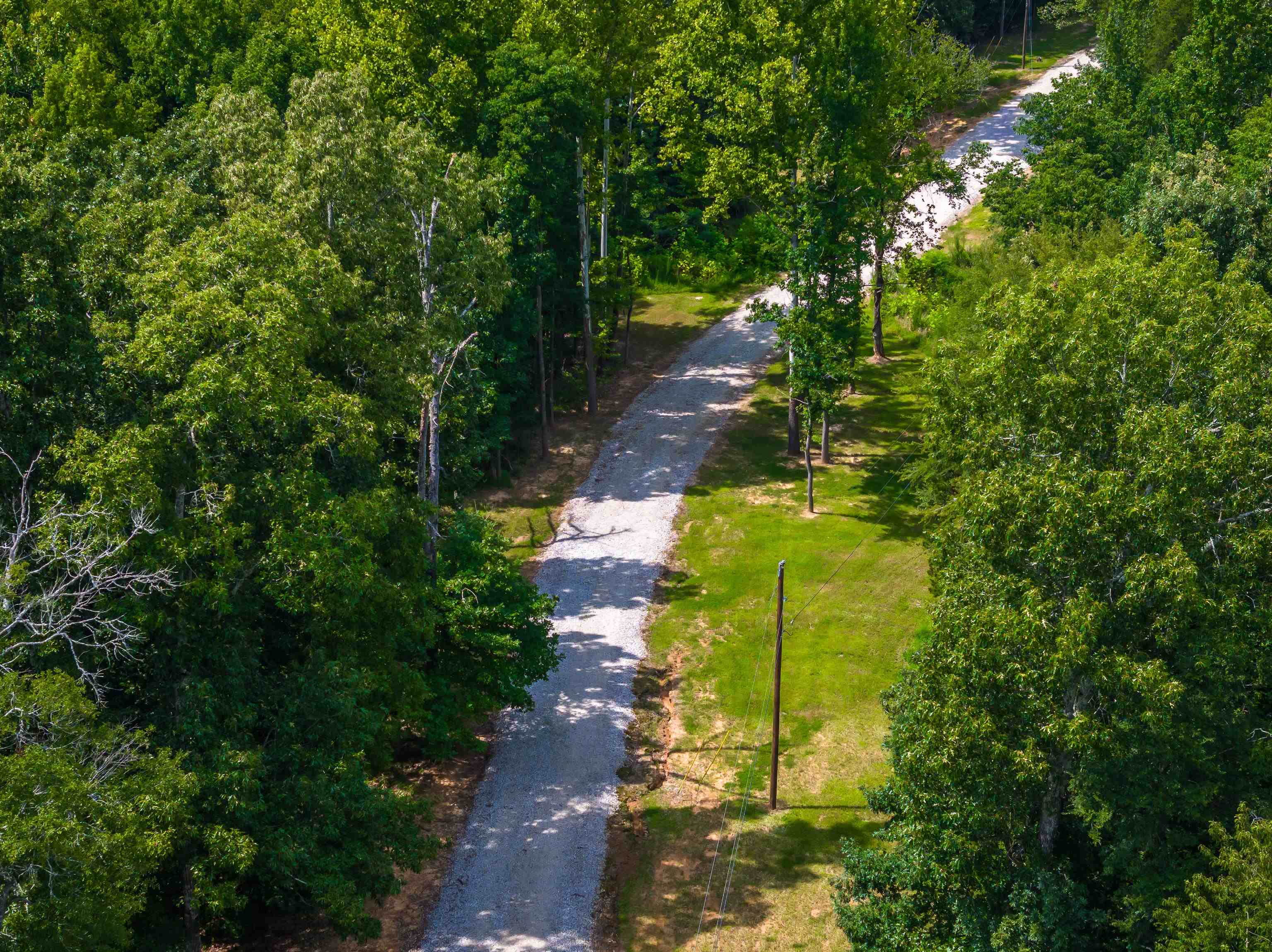 2720 DONELSON DR