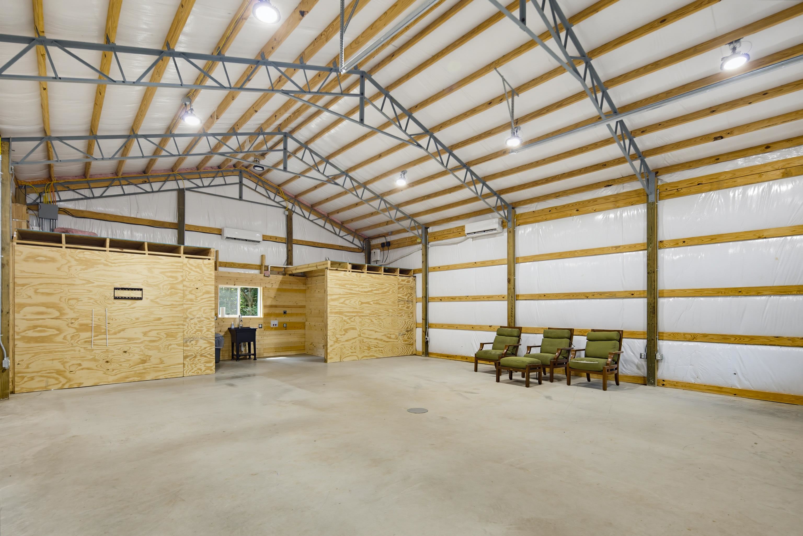 2720 DONELSON DR