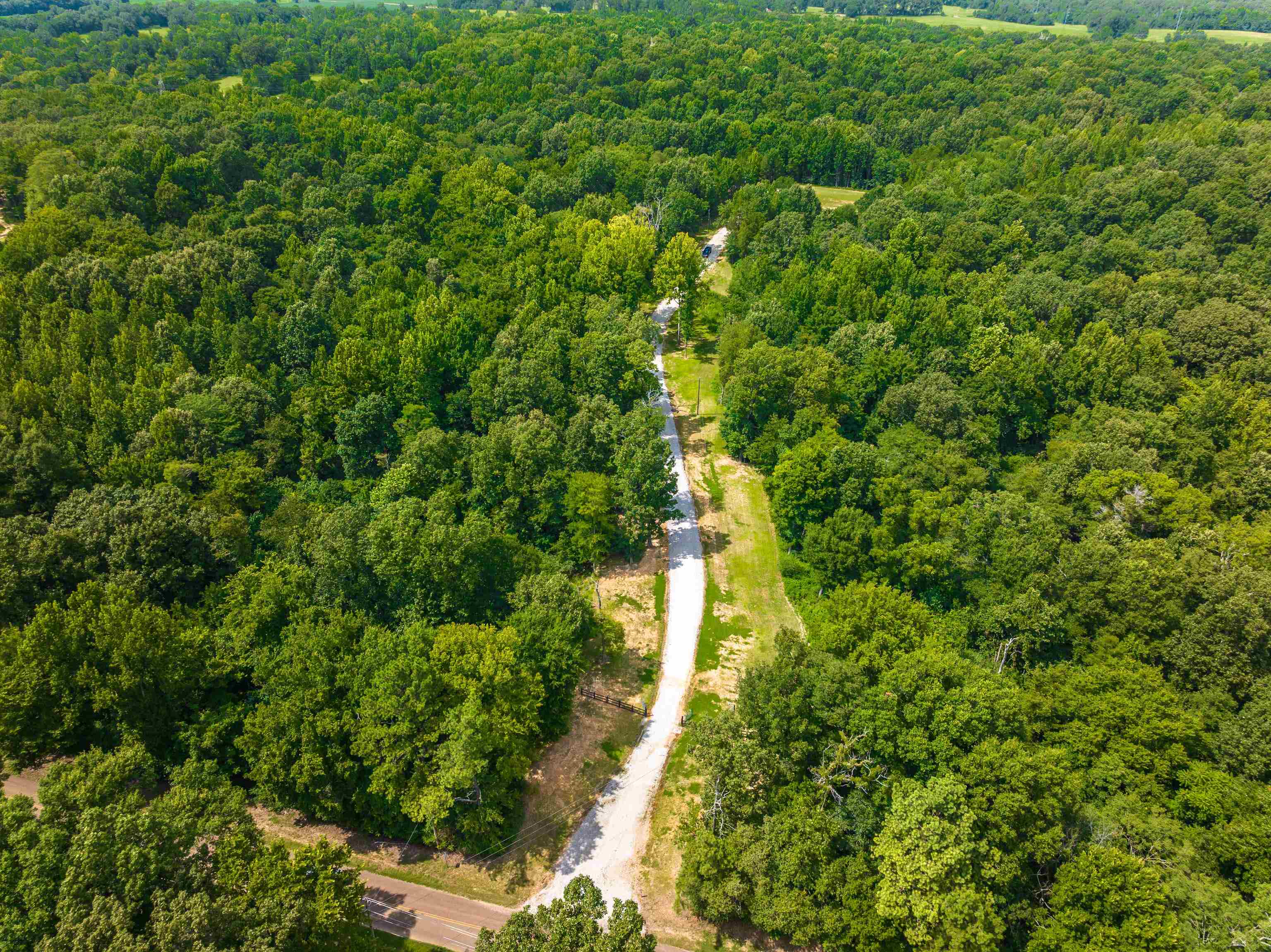 2720 DONELSON DR
