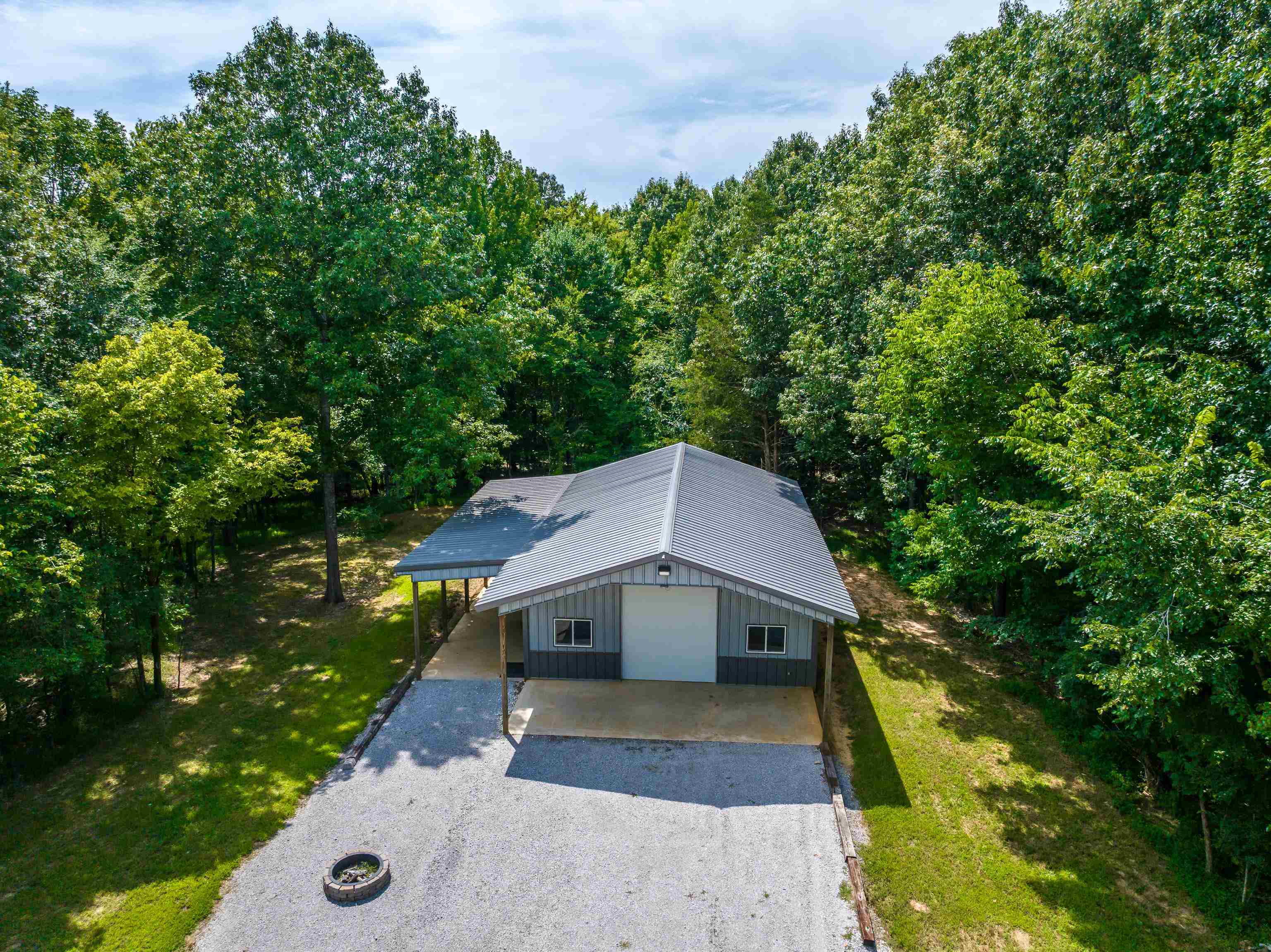 2720 DONELSON DR