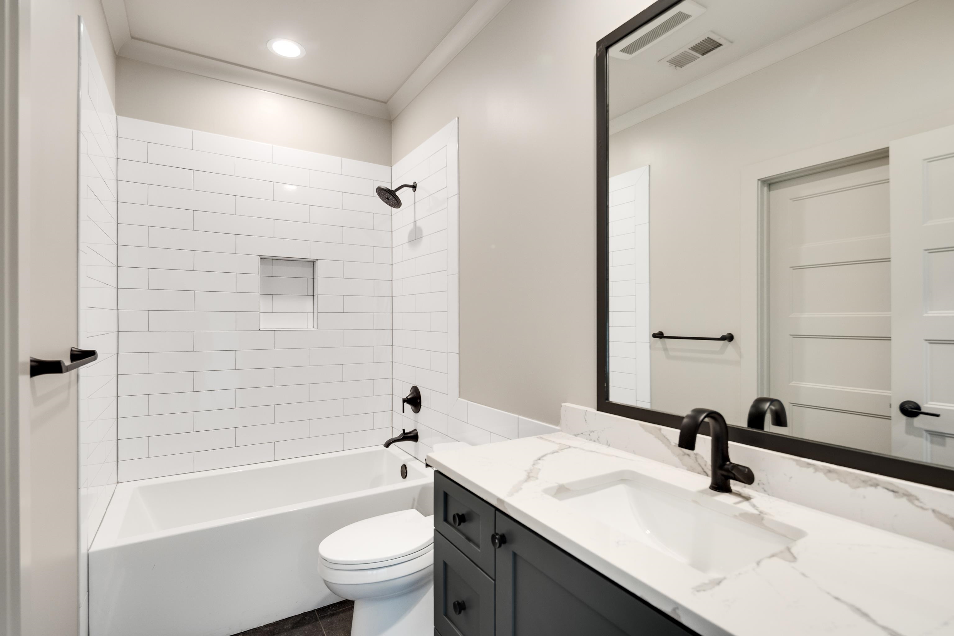 3024 CHAPEL WOODS CV