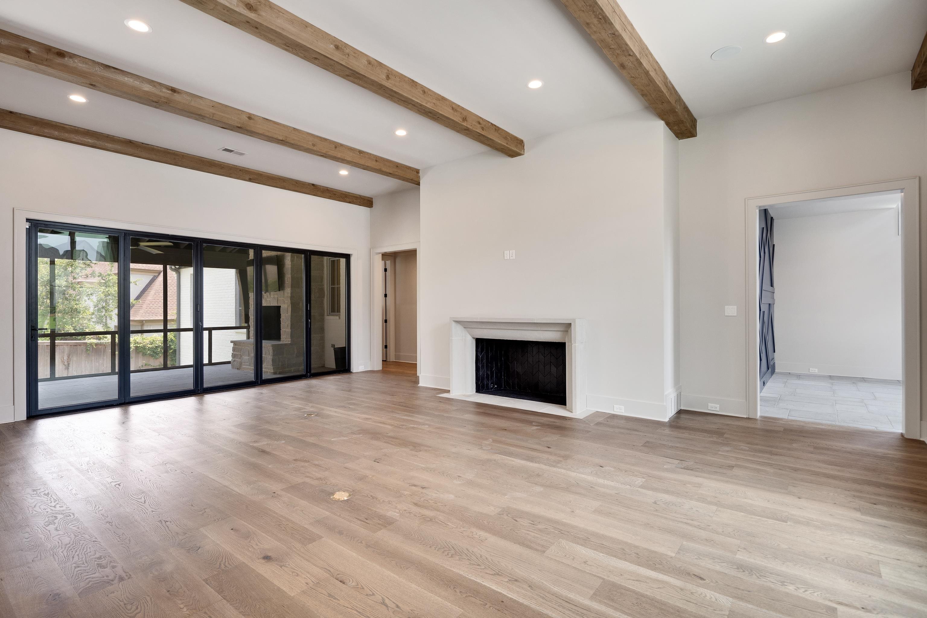 3024 CHAPEL WOODS CV