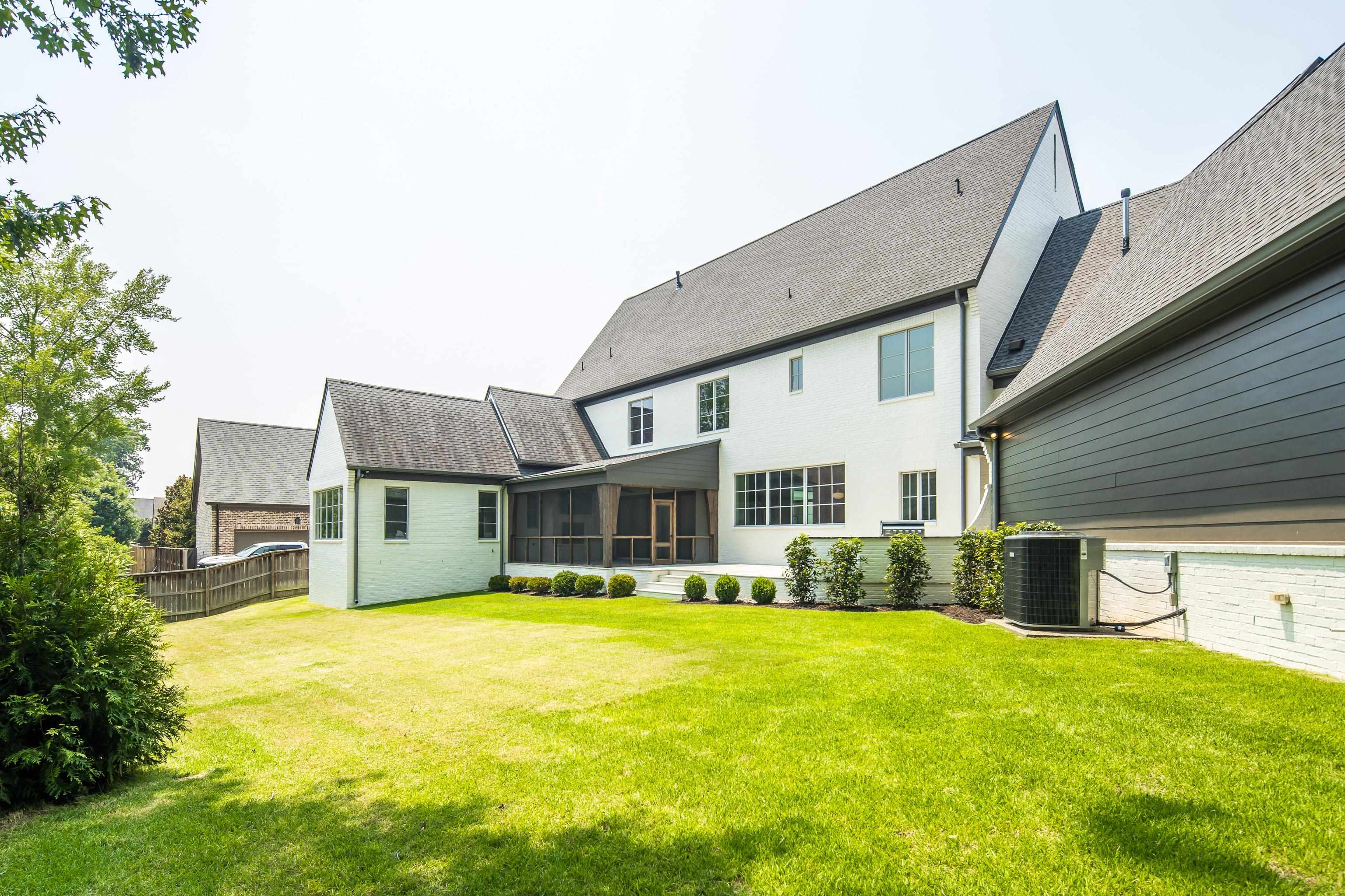 3024 CHAPEL WOODS CV