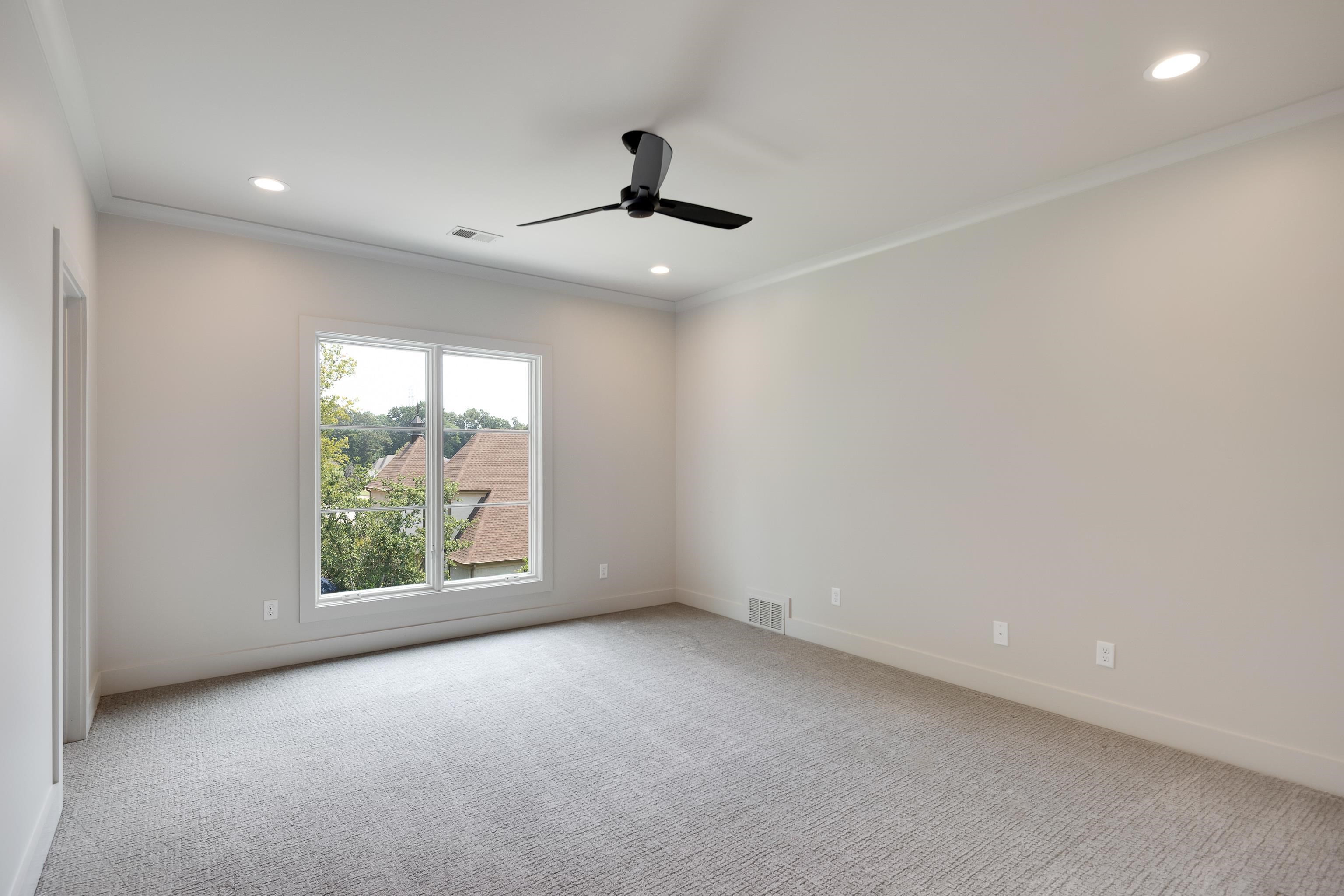3024 CHAPEL WOODS CV