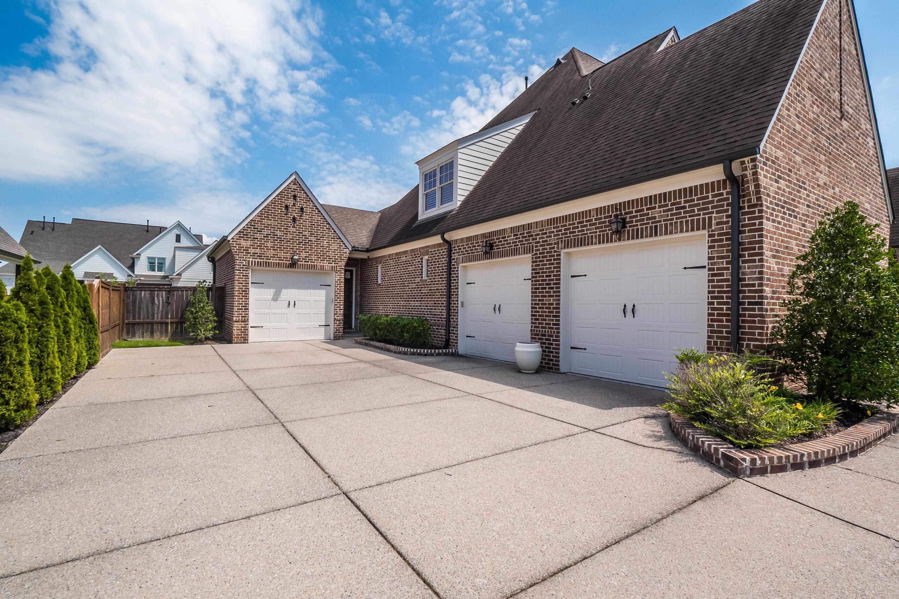 1626 HORSESHOE BEND TRL