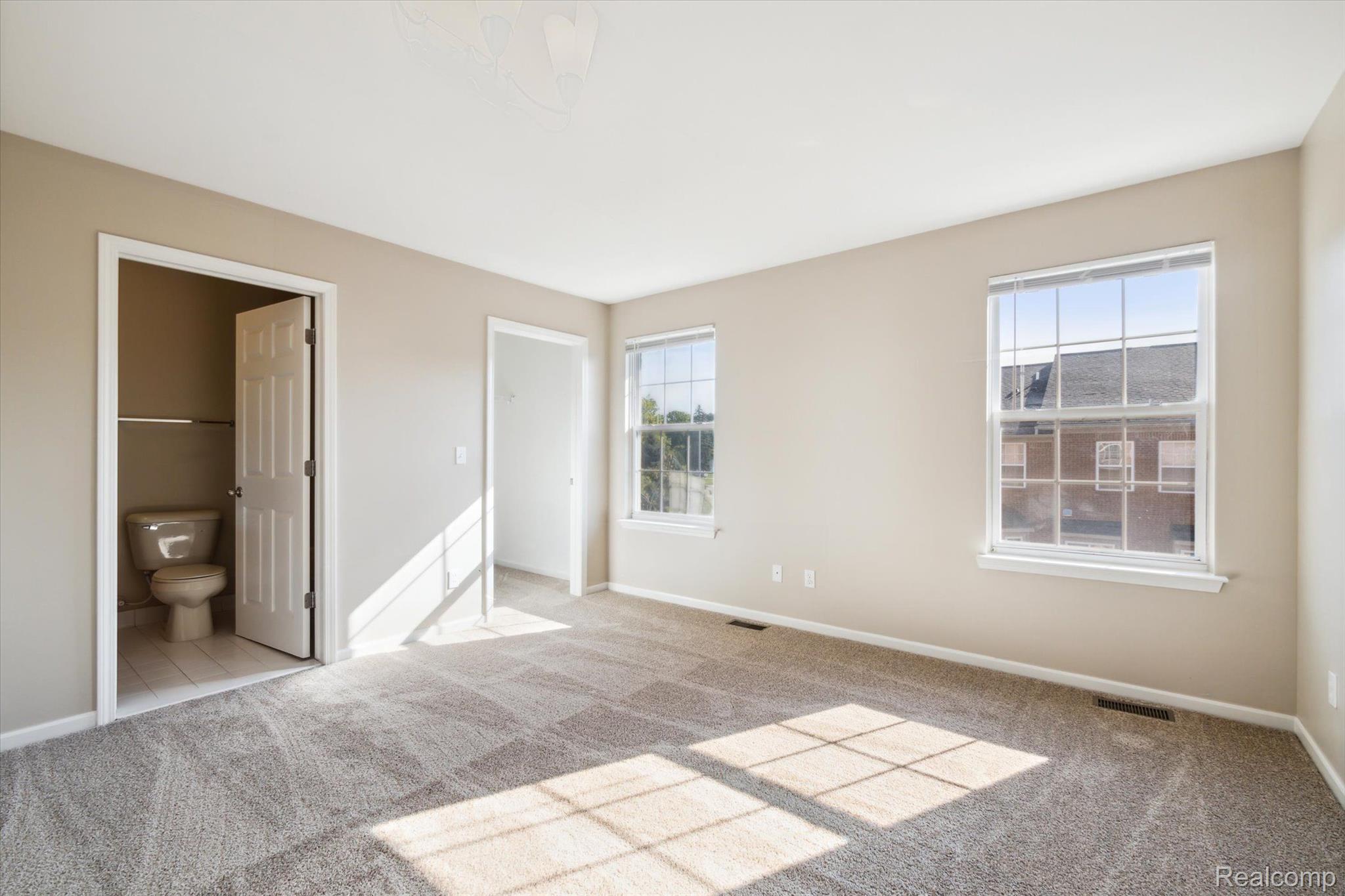 22021 PARKVIEW Drive