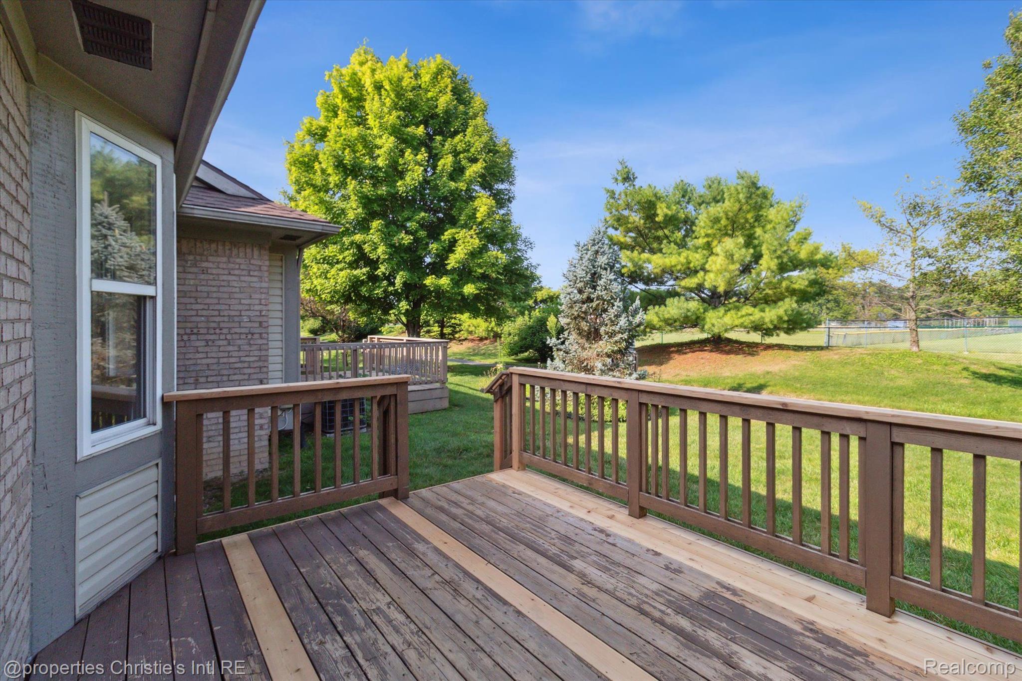 22837 WOODCREEK Drive