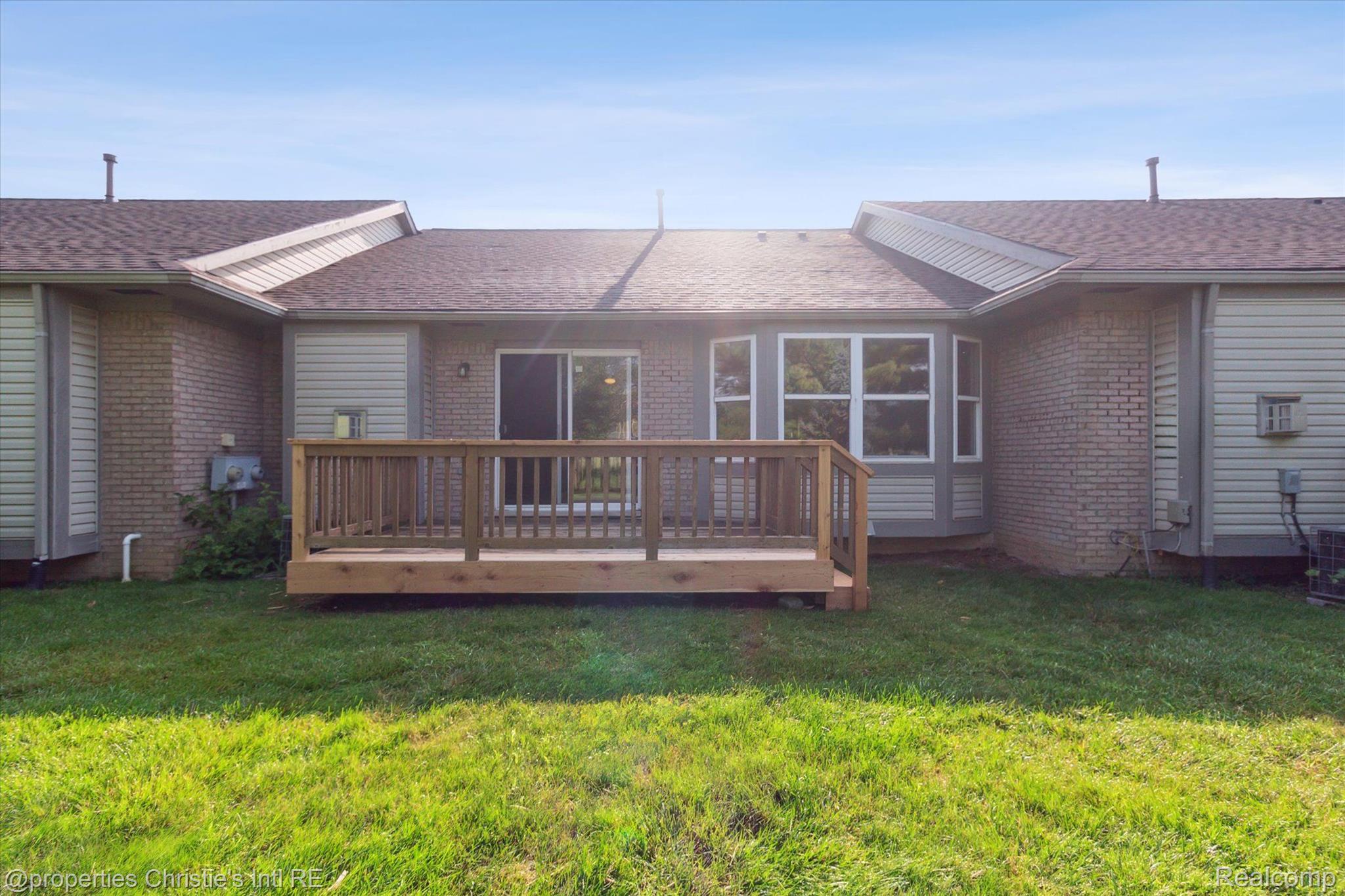 22837 WOODCREEK Drive