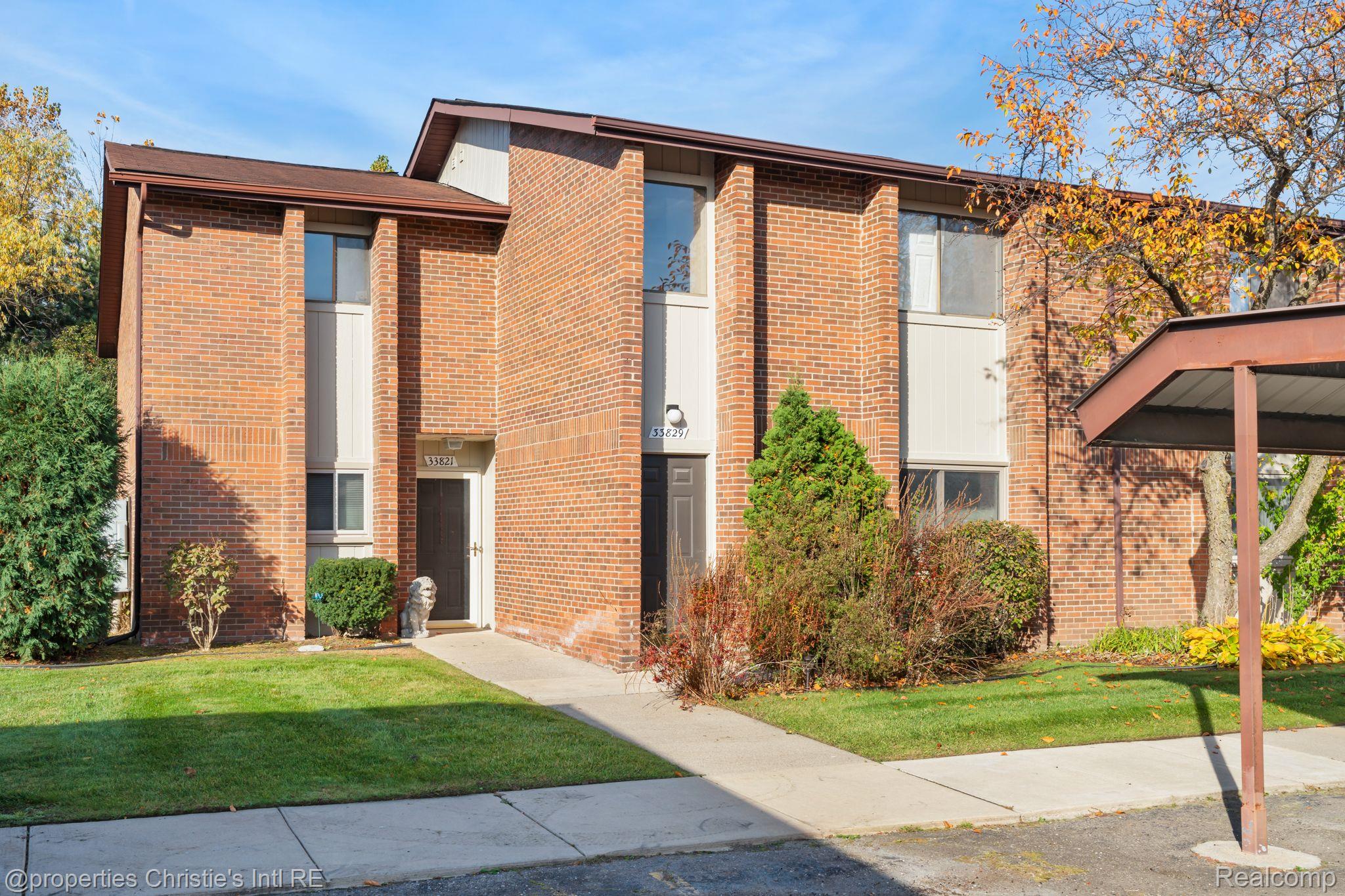 33829 PONDVIEW Circle
